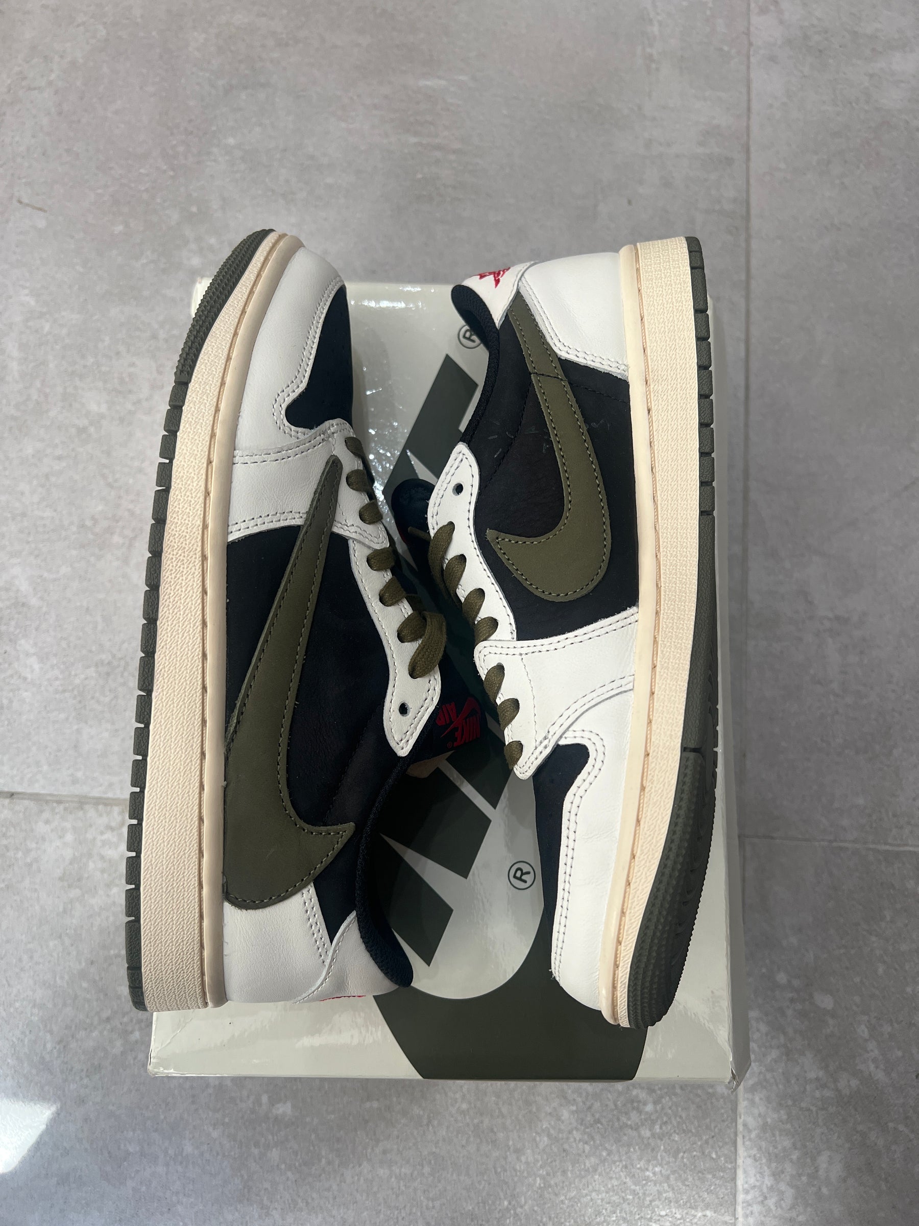 Jordan 1 Low x Travis Scott Olive
