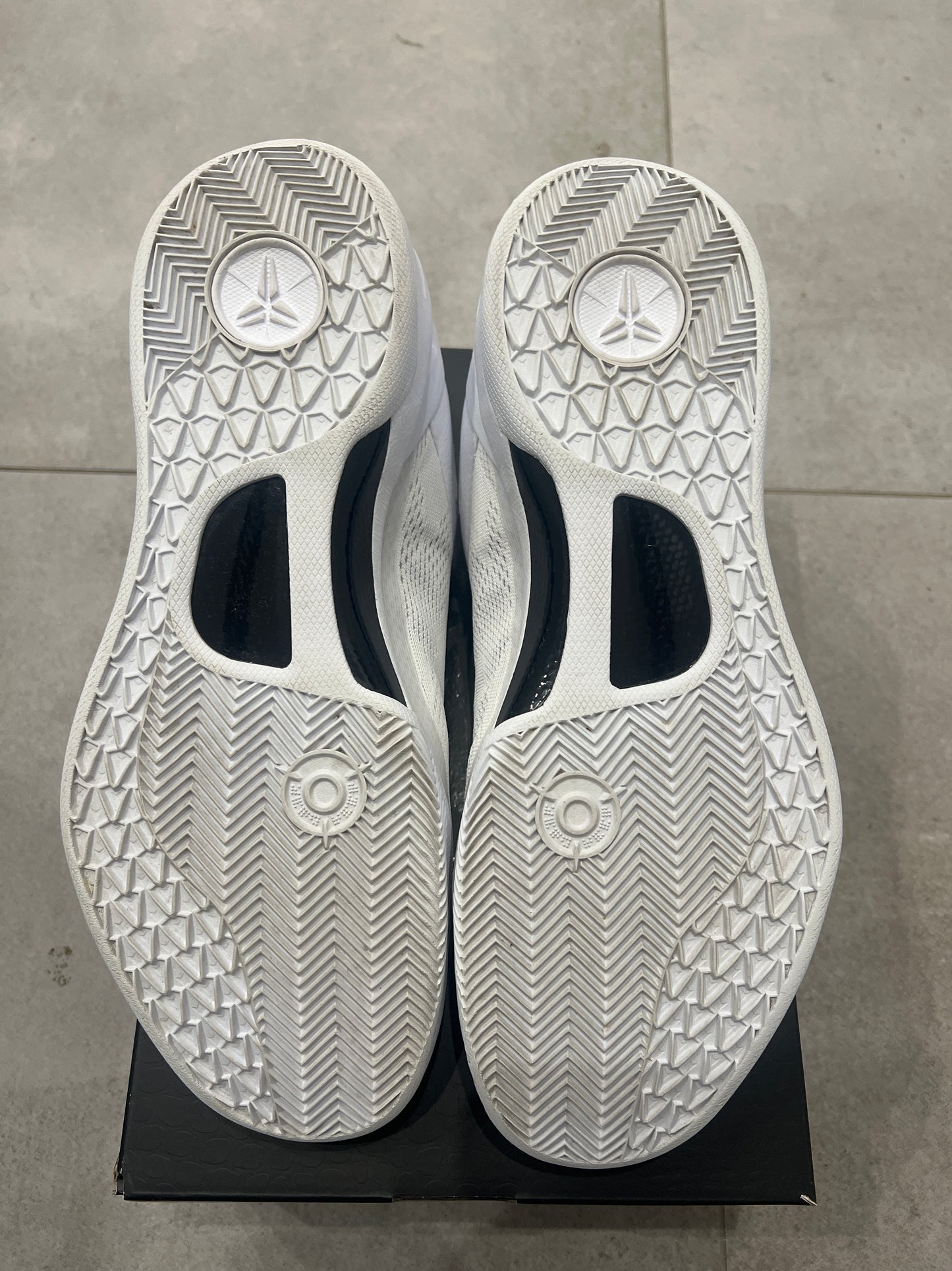 Nike Kobe 8 Protro Halo