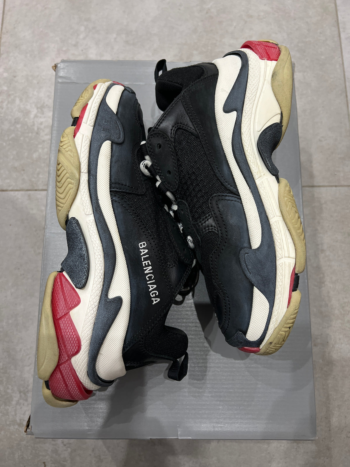 Balenciaga 3S Bred