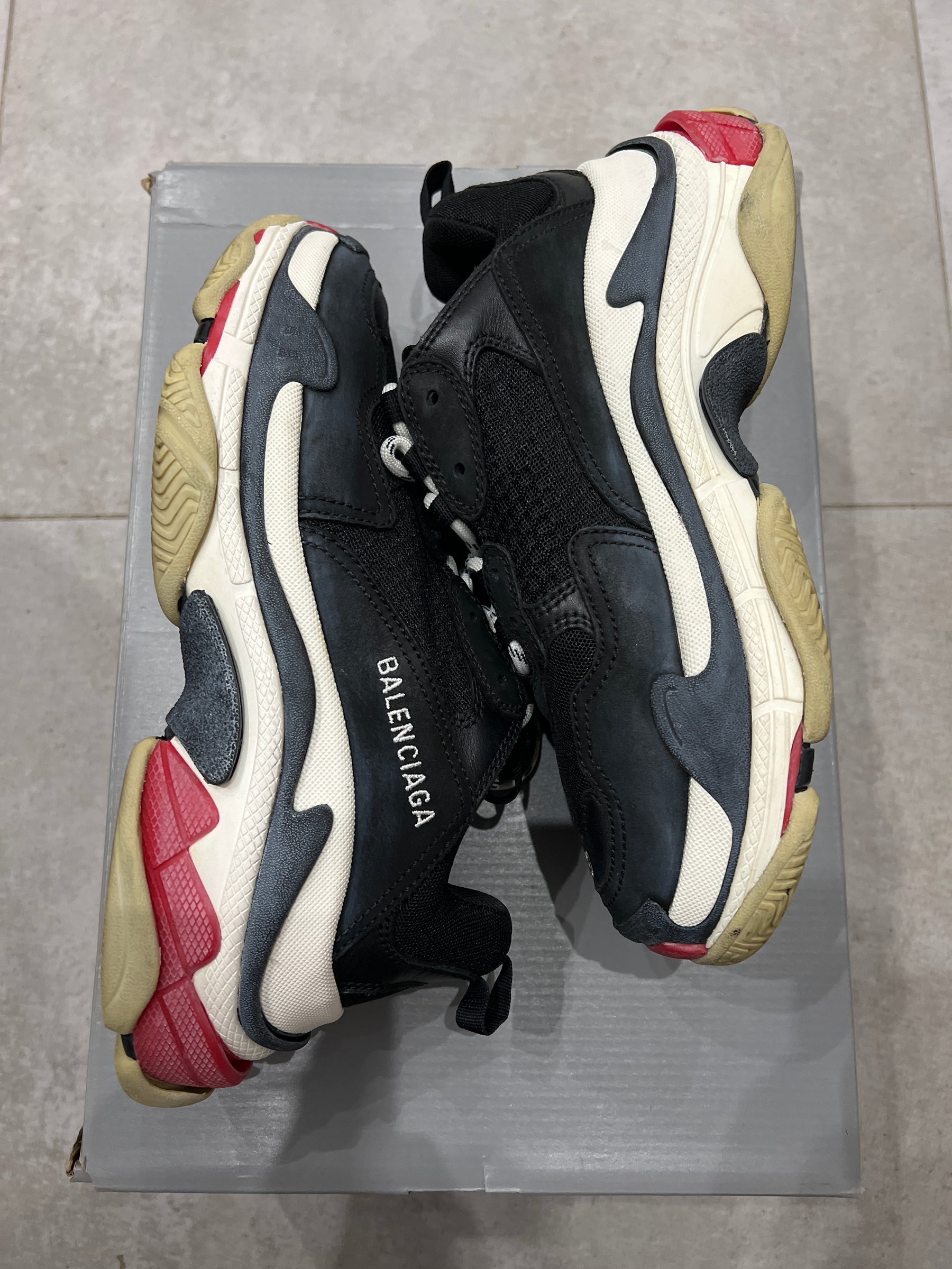 Balenciaga 3S Bred