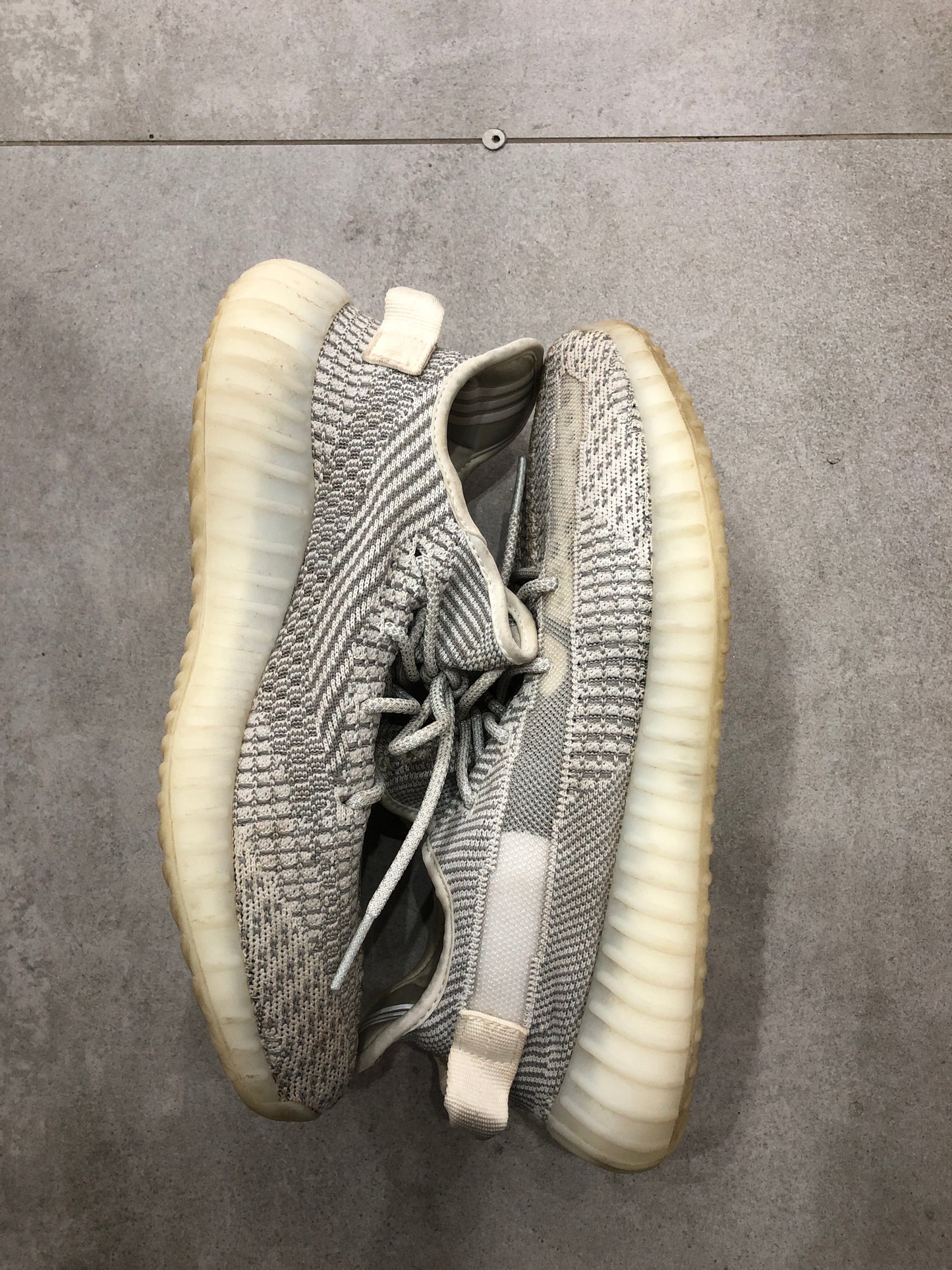 Adidas Yeezy 350V2