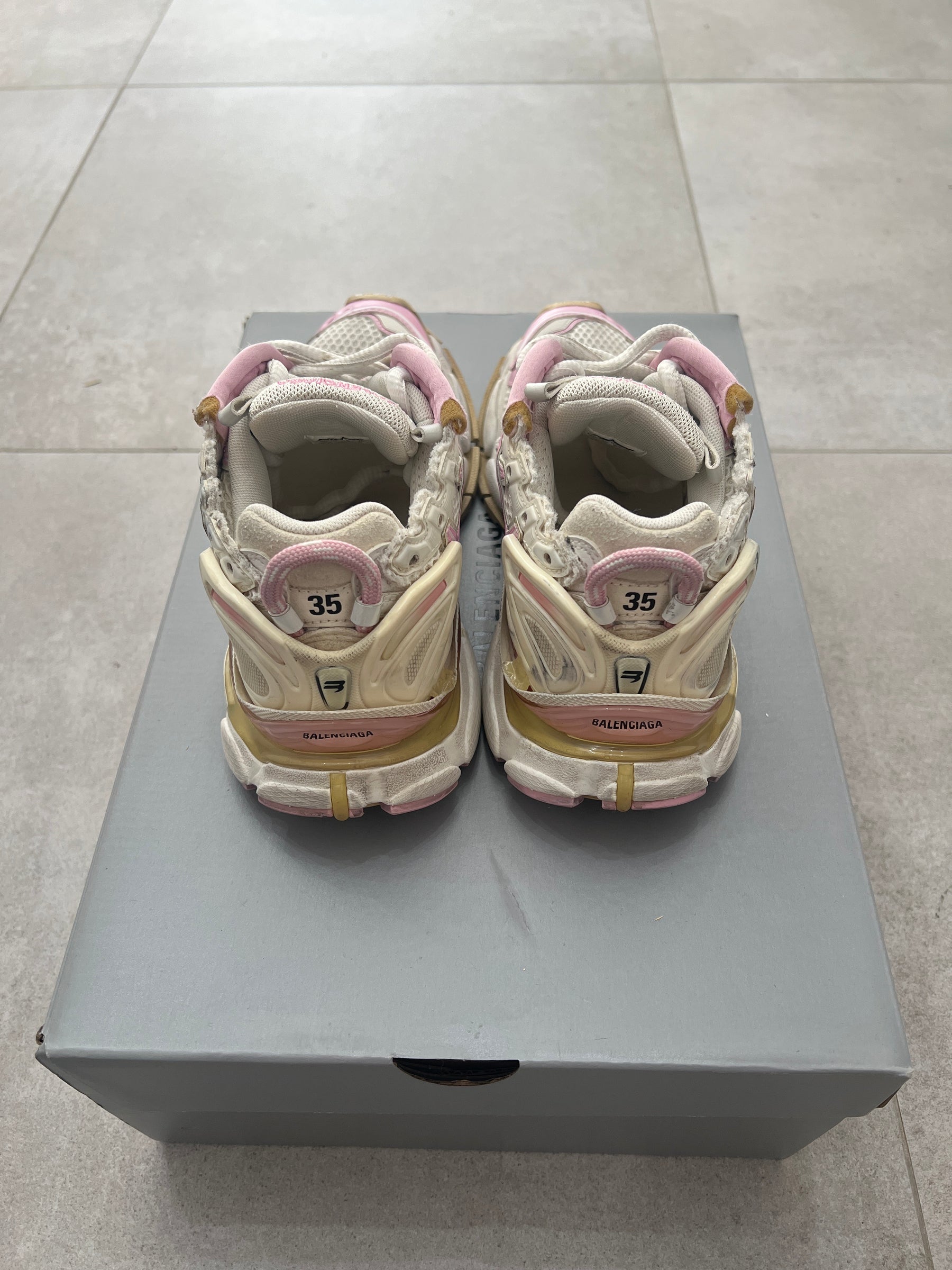 Balenciaga Runner White/Pink