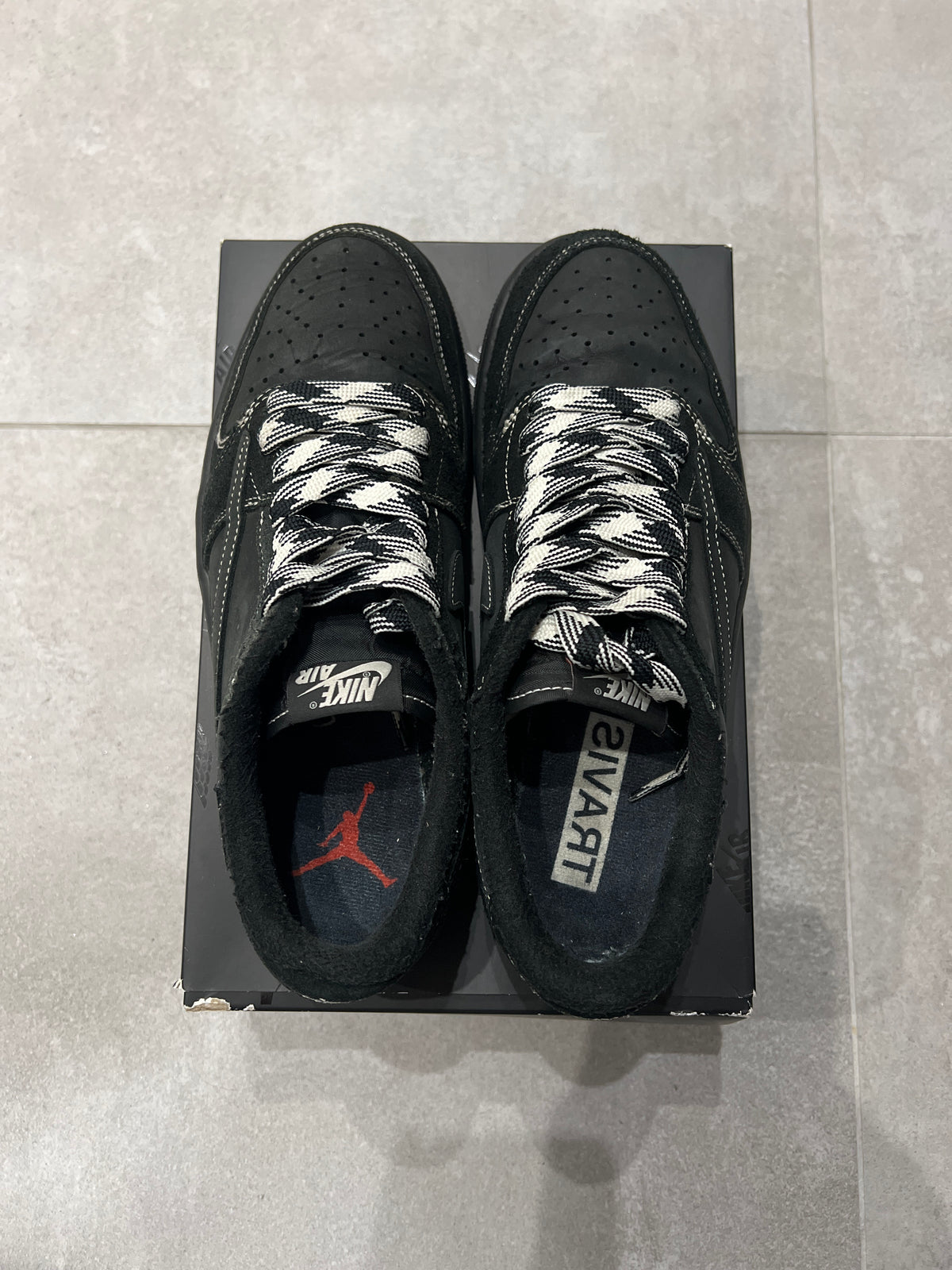 Jordan 1 Low x Travis Scott Black Phantom