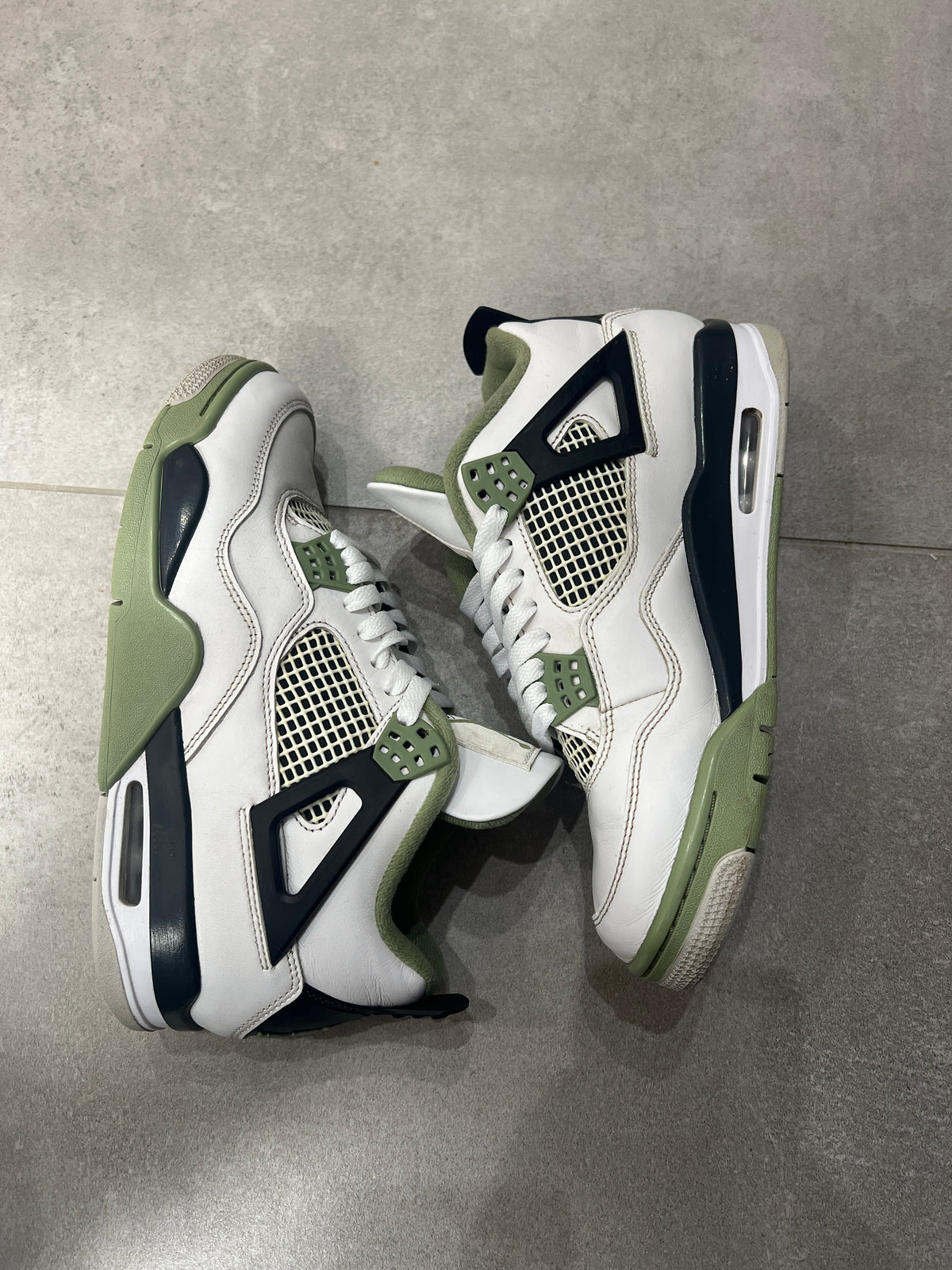 Jordan 4 Seafoam