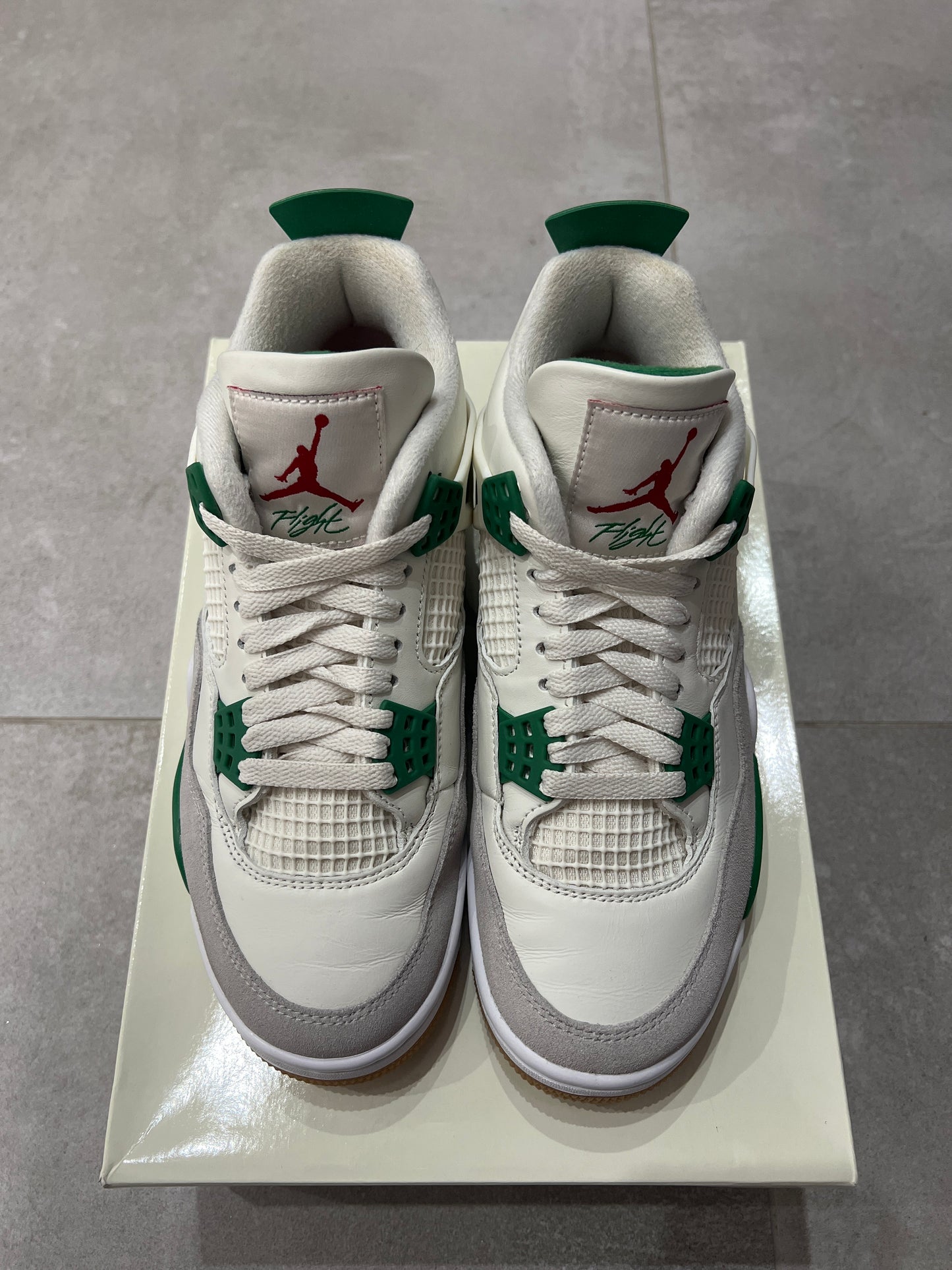 Jordan 4 SB Pine Green