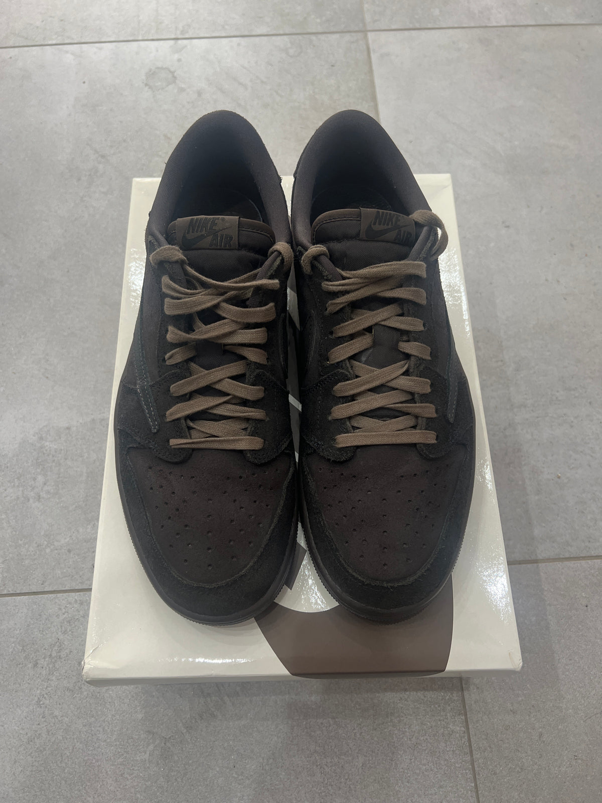 Jordan 1 Low x Travis Scott „Velvet Brown”