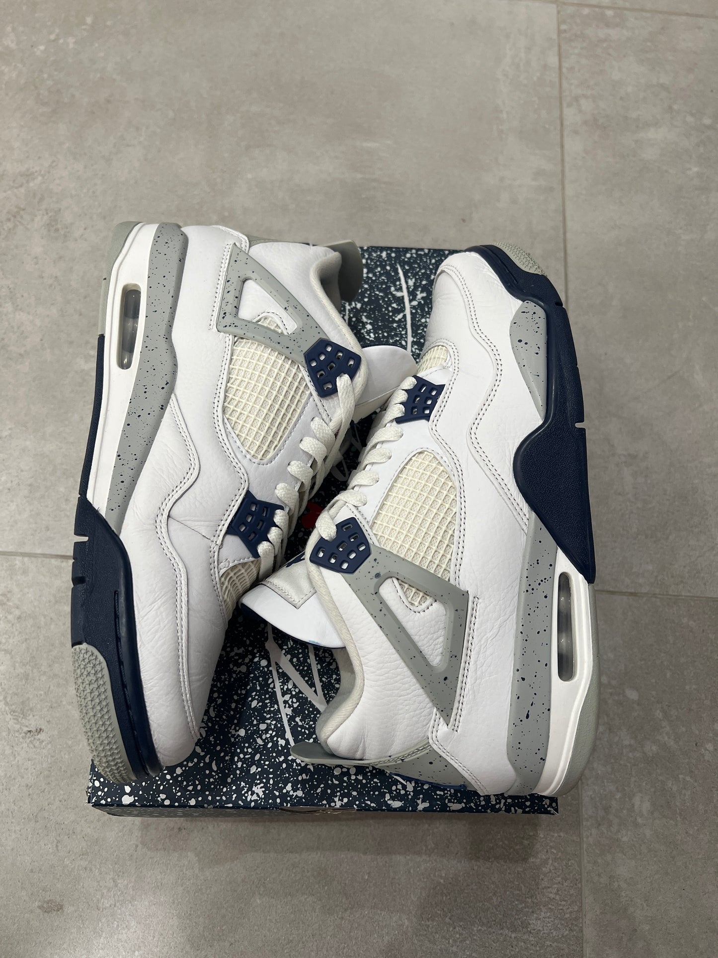 Jordan 4 Midnight Navy