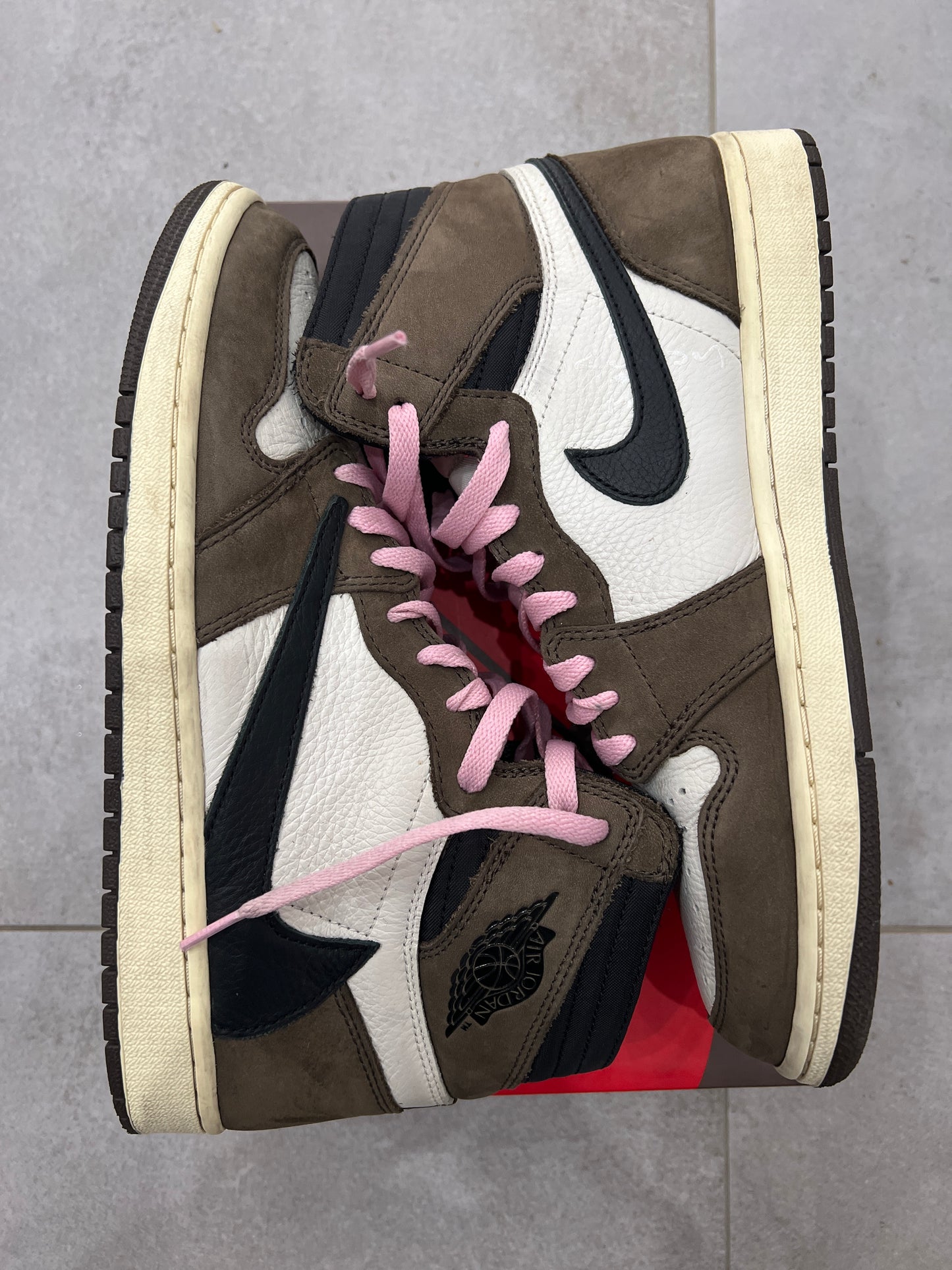 Jordan 1 High x Travis Scott OG Dark Mocha