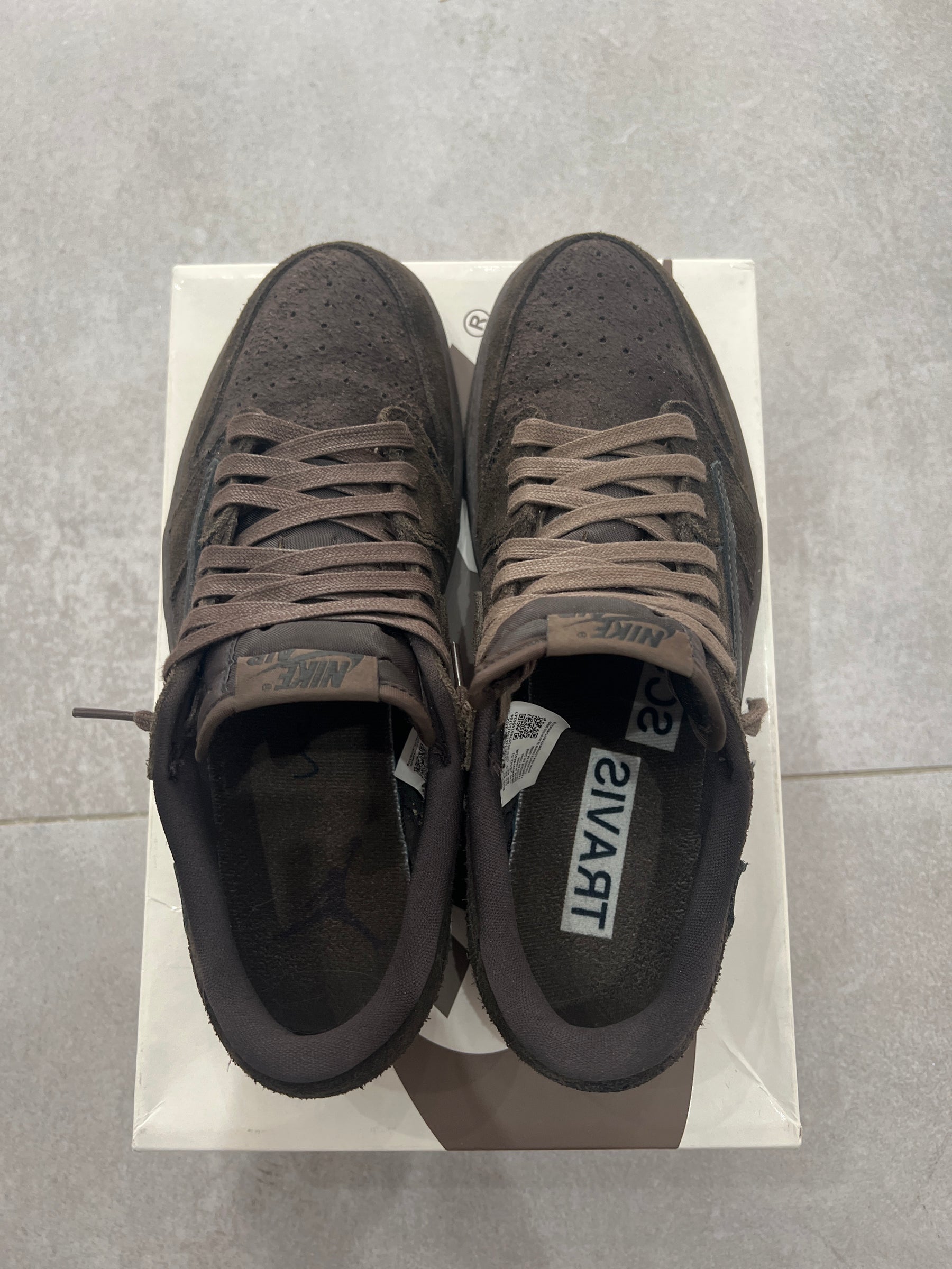 Jordan 1 Low x Travis Scott Velvet Brown