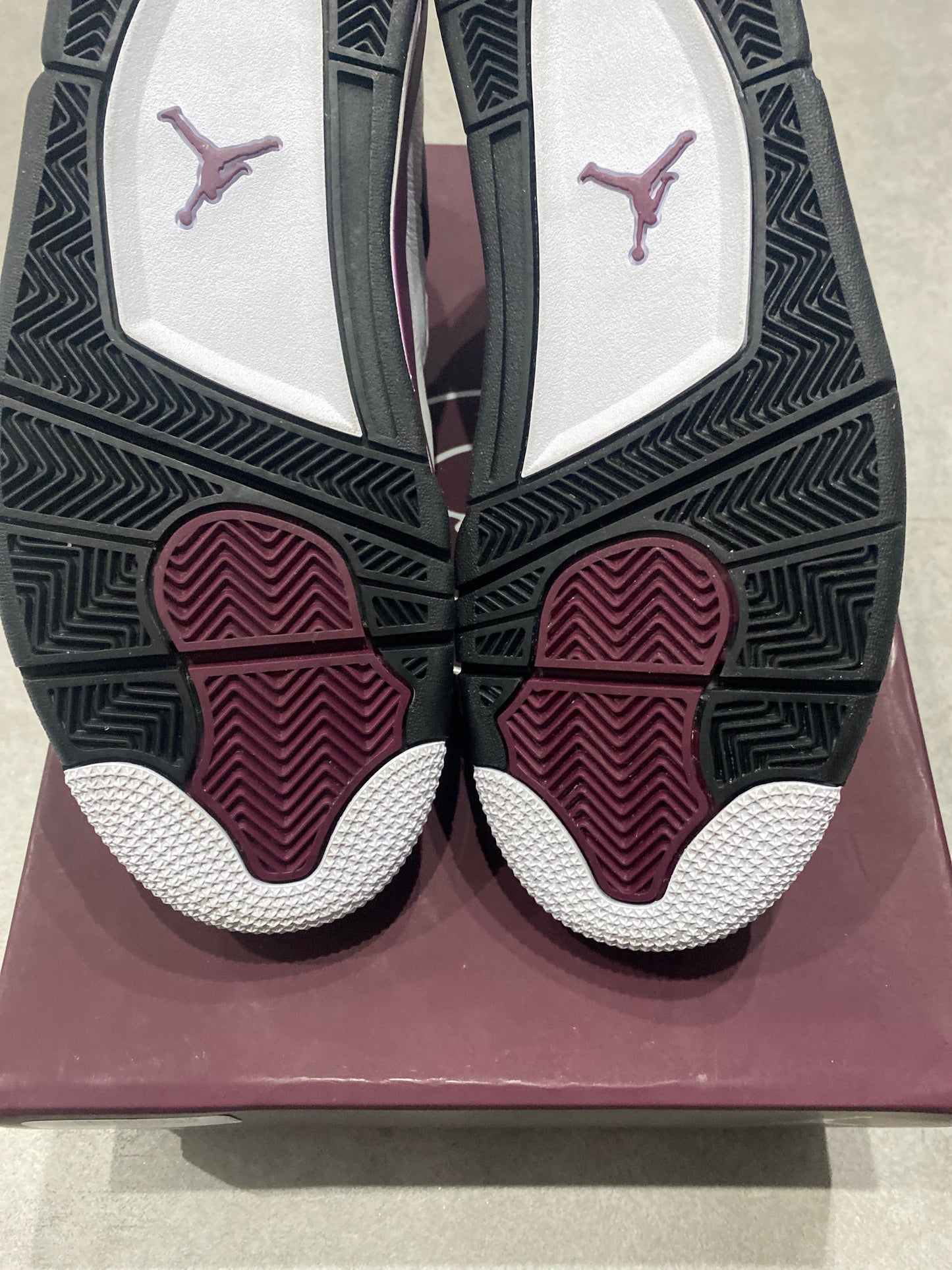 Jordan 4 x PSG