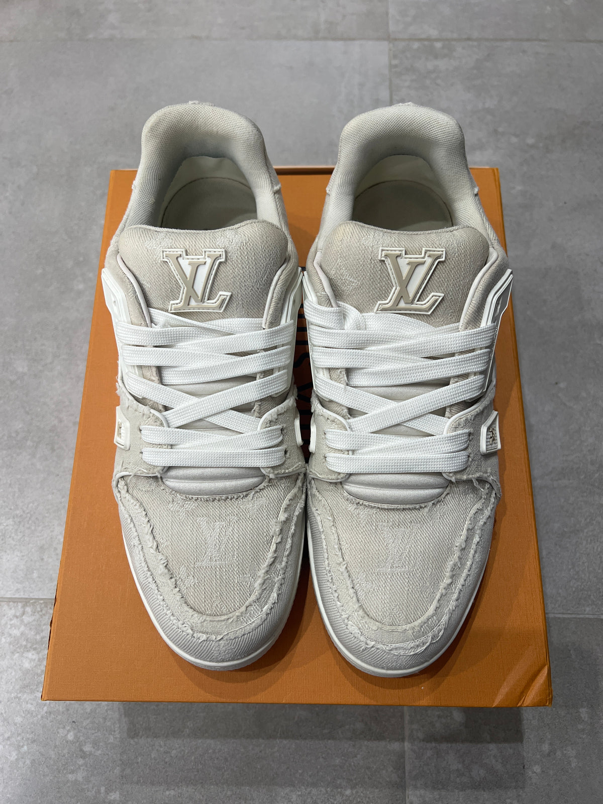 Louis Vuitton White Beige Monogram Trainer