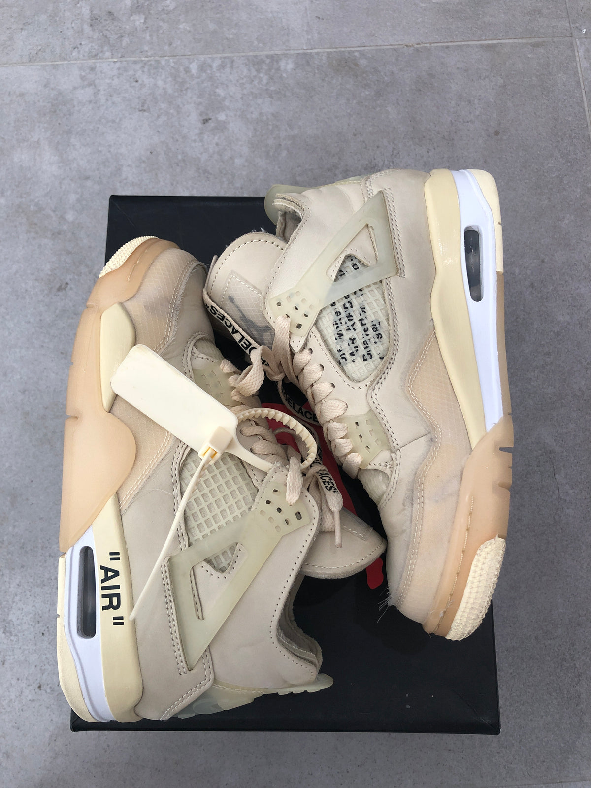 Jordan 4 OFf-White „Sail”