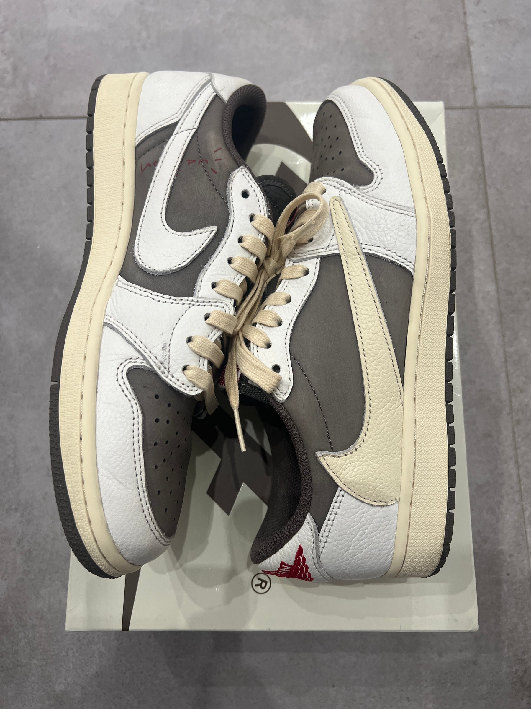 Jordan 1 Low x Travis Scott "Reverse Mocha"