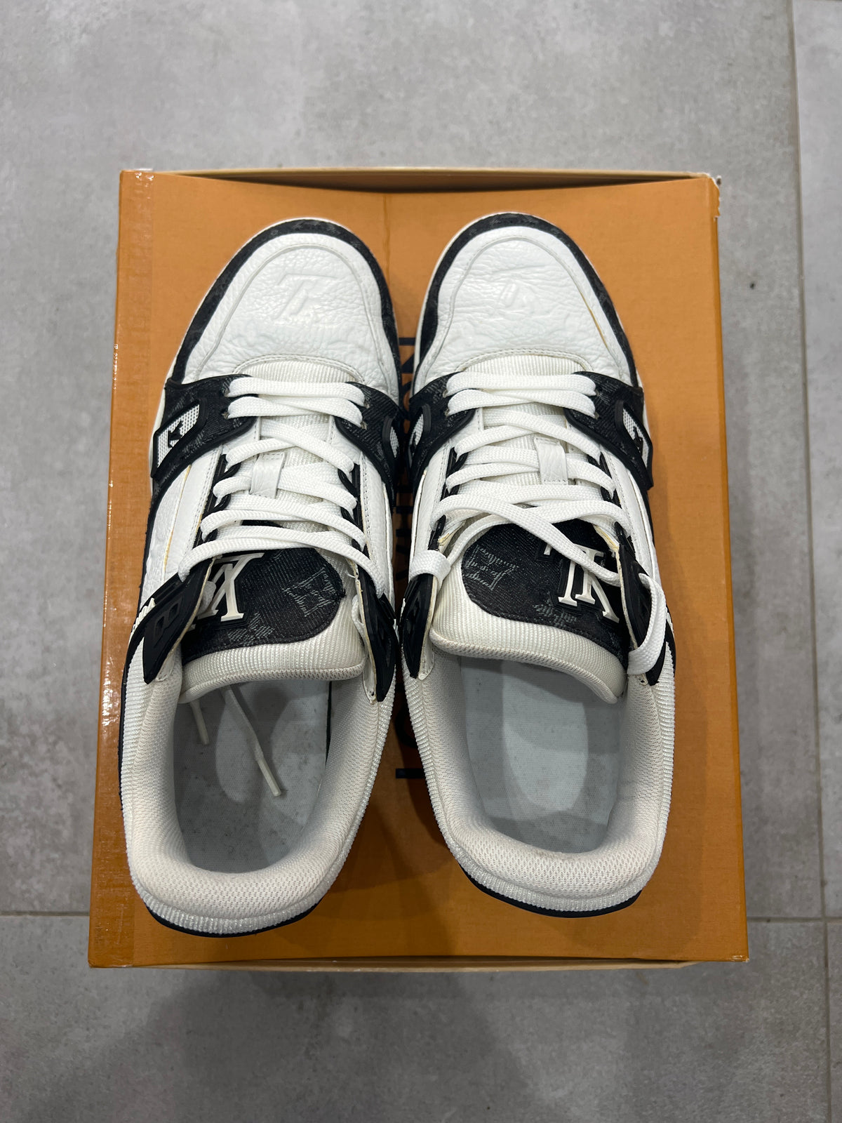 Louis Vuitton Trainer Denim Black