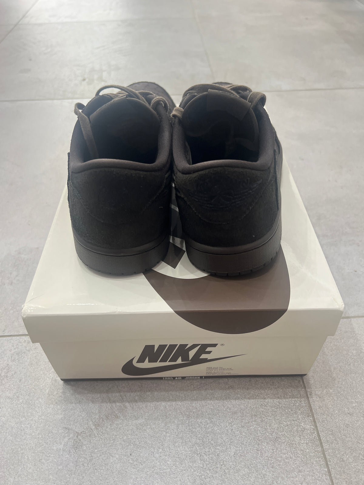 Jordan 1 Low x Travis Scott „Velvet Brown”