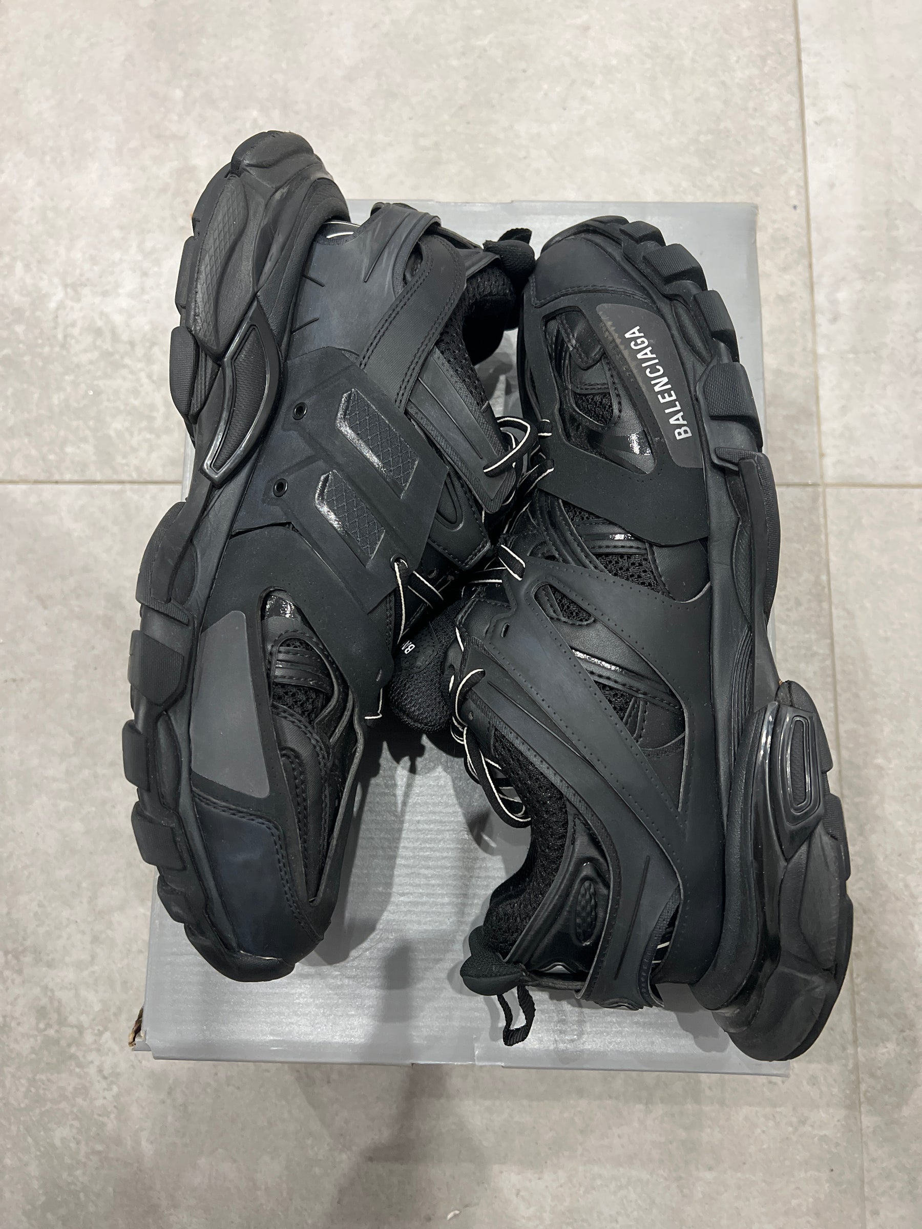 Balenciaga Track Black