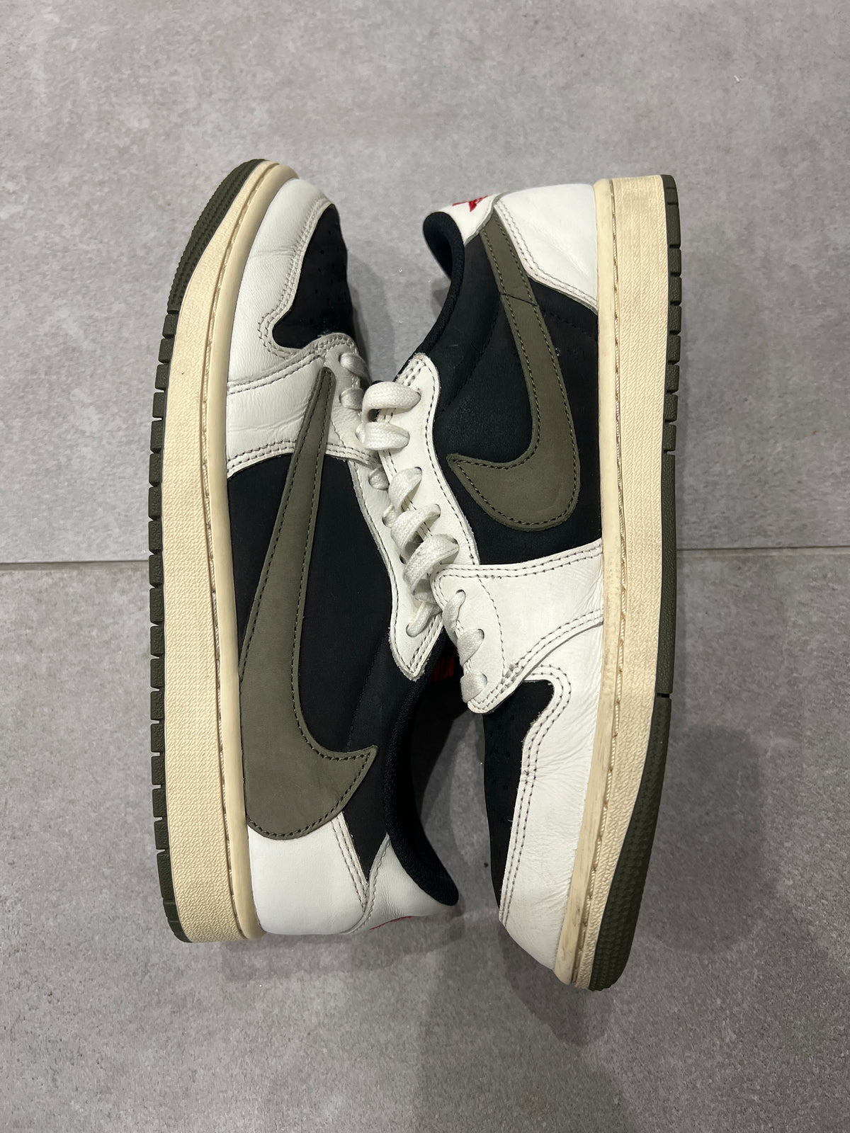 Jordan 1 Low x Travis Scott Olive