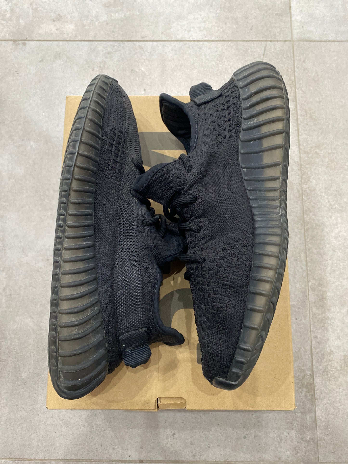 Yezzy 350V2 Onyx