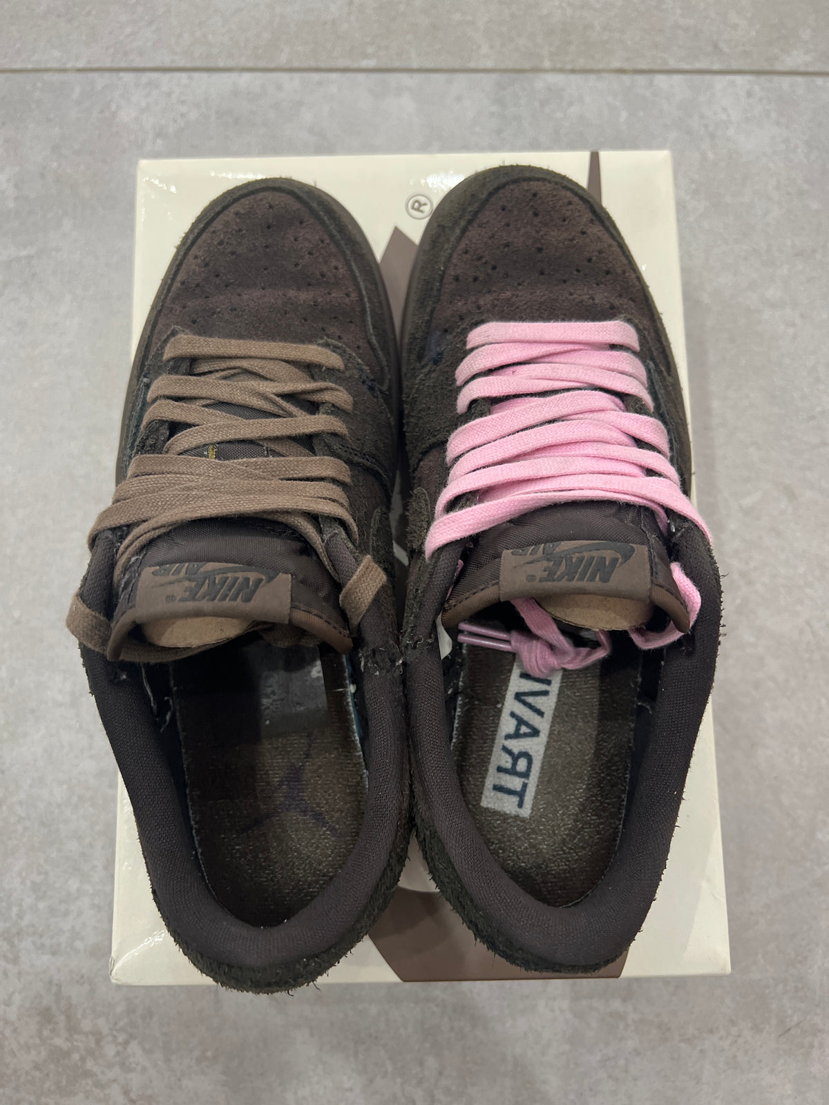 Jordan 1 Low x Travis Scott „Velvet Brown”