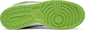 Nike SB Dunk Low Supreme Stars Mean Green