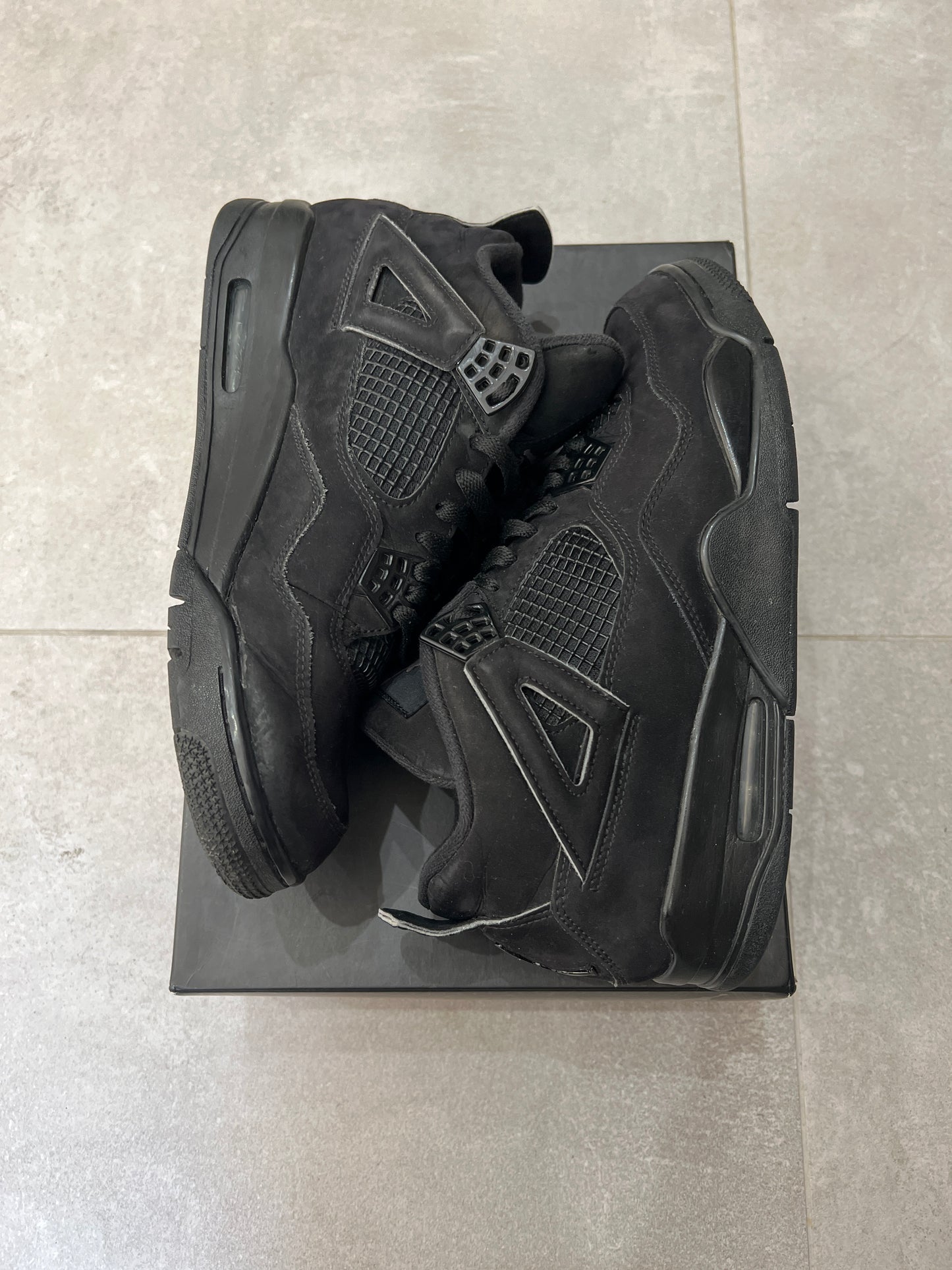Jordan 4 Black Cat