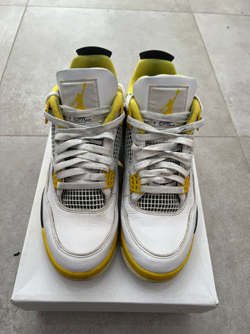 Jordan 4 Vivid Sulfur