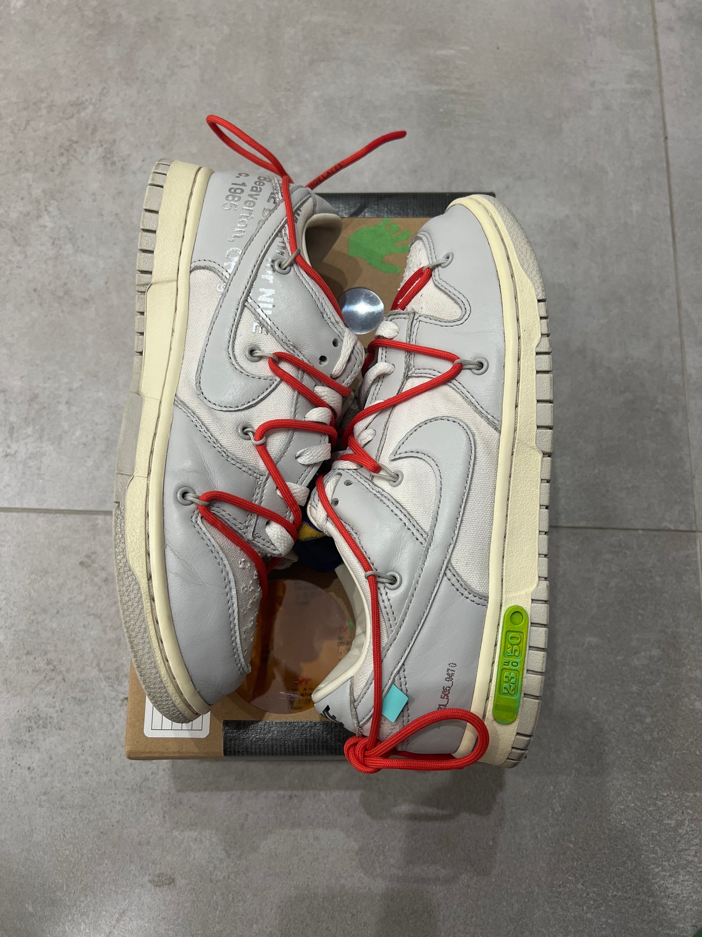 Dunk x off-white LOT23