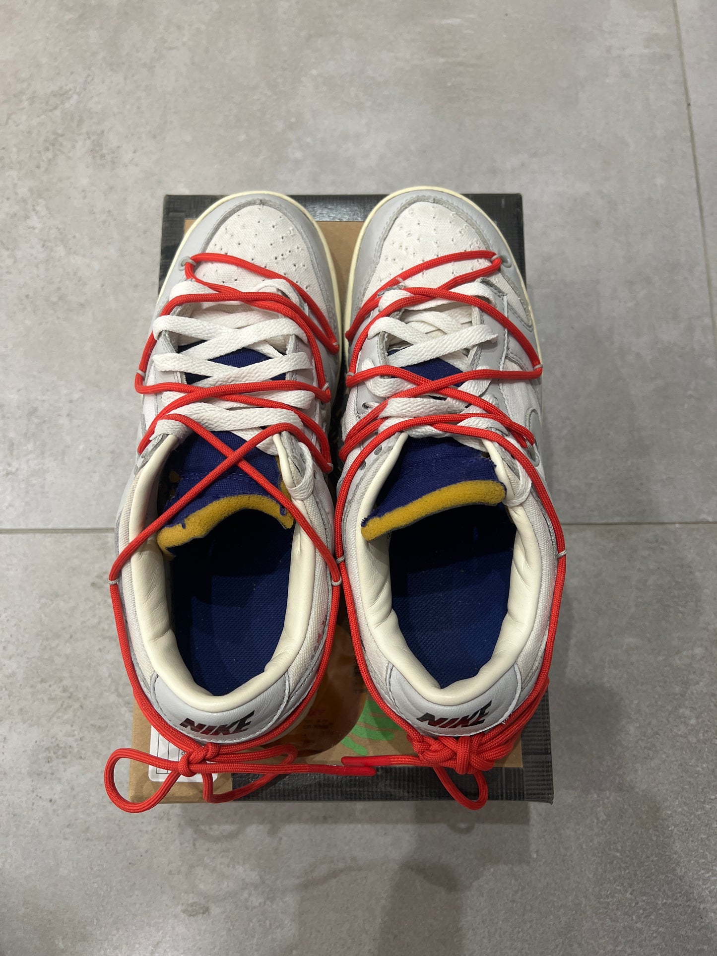 Dunk x off-white LOT23