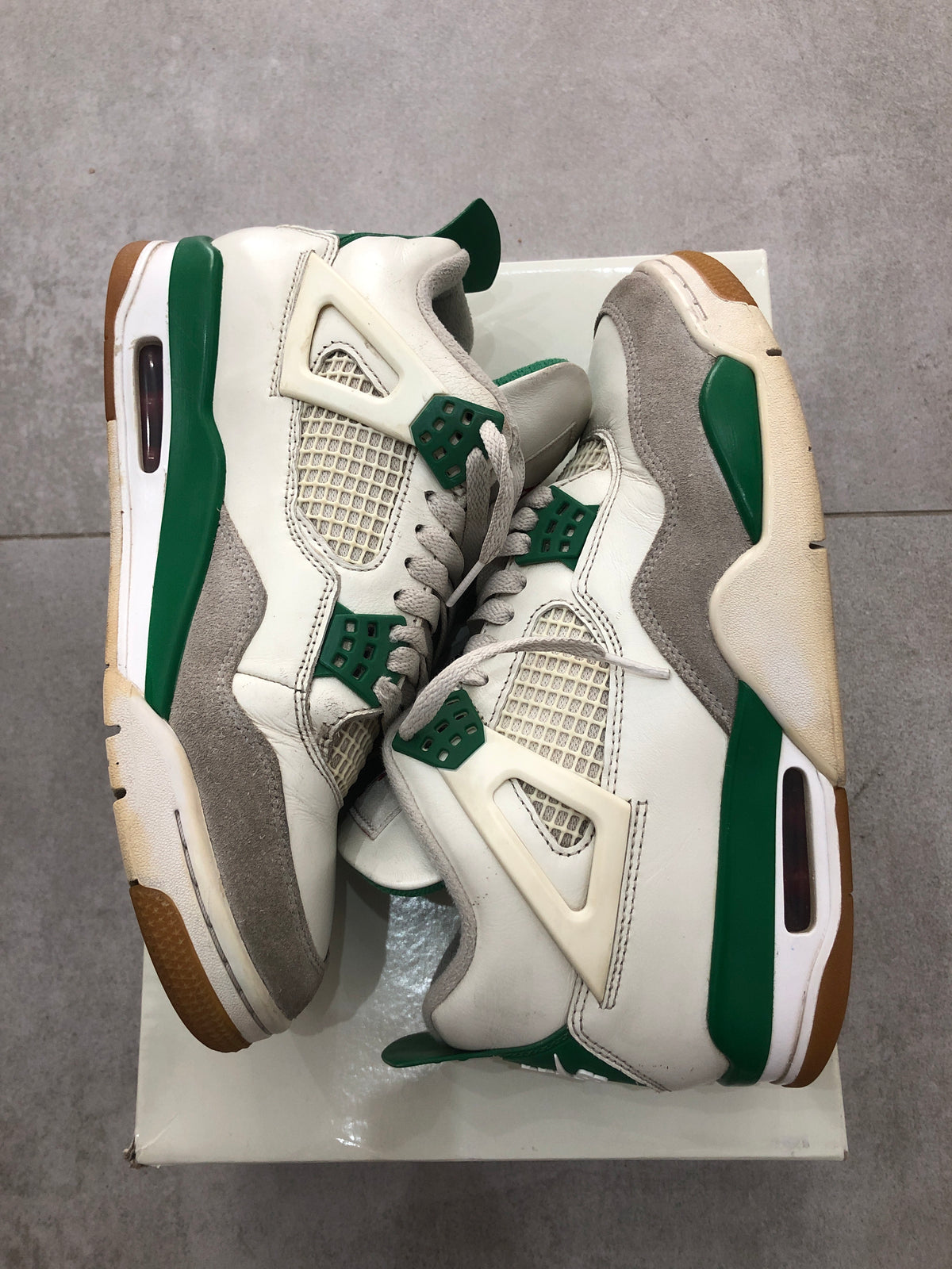 Jordan 4 SB Pine Green