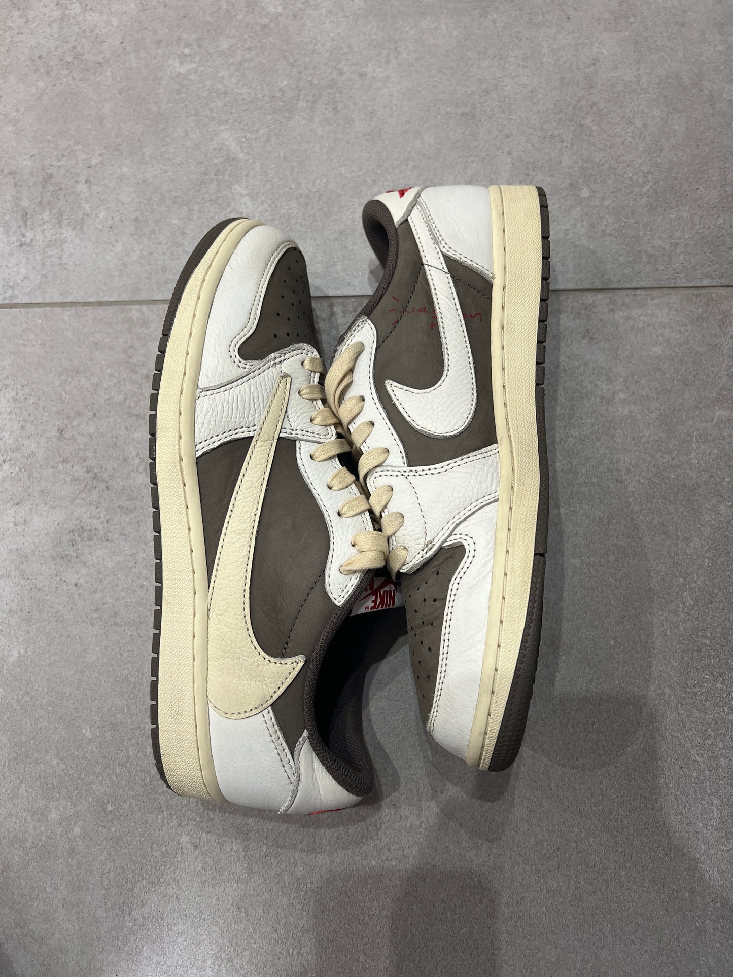 Jordan 1 x Travis Scott Reverse Mocha