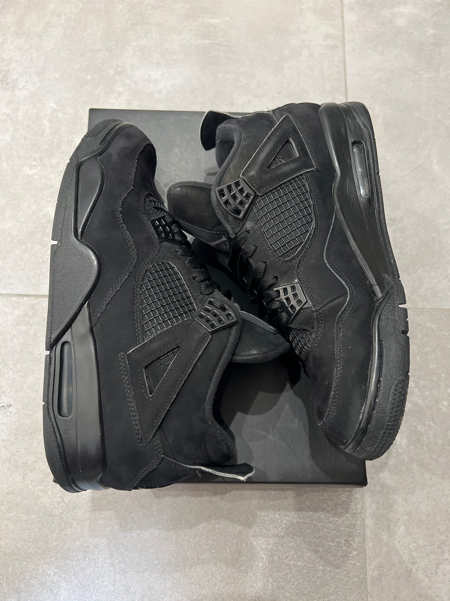 Jordan 4 Black Cat