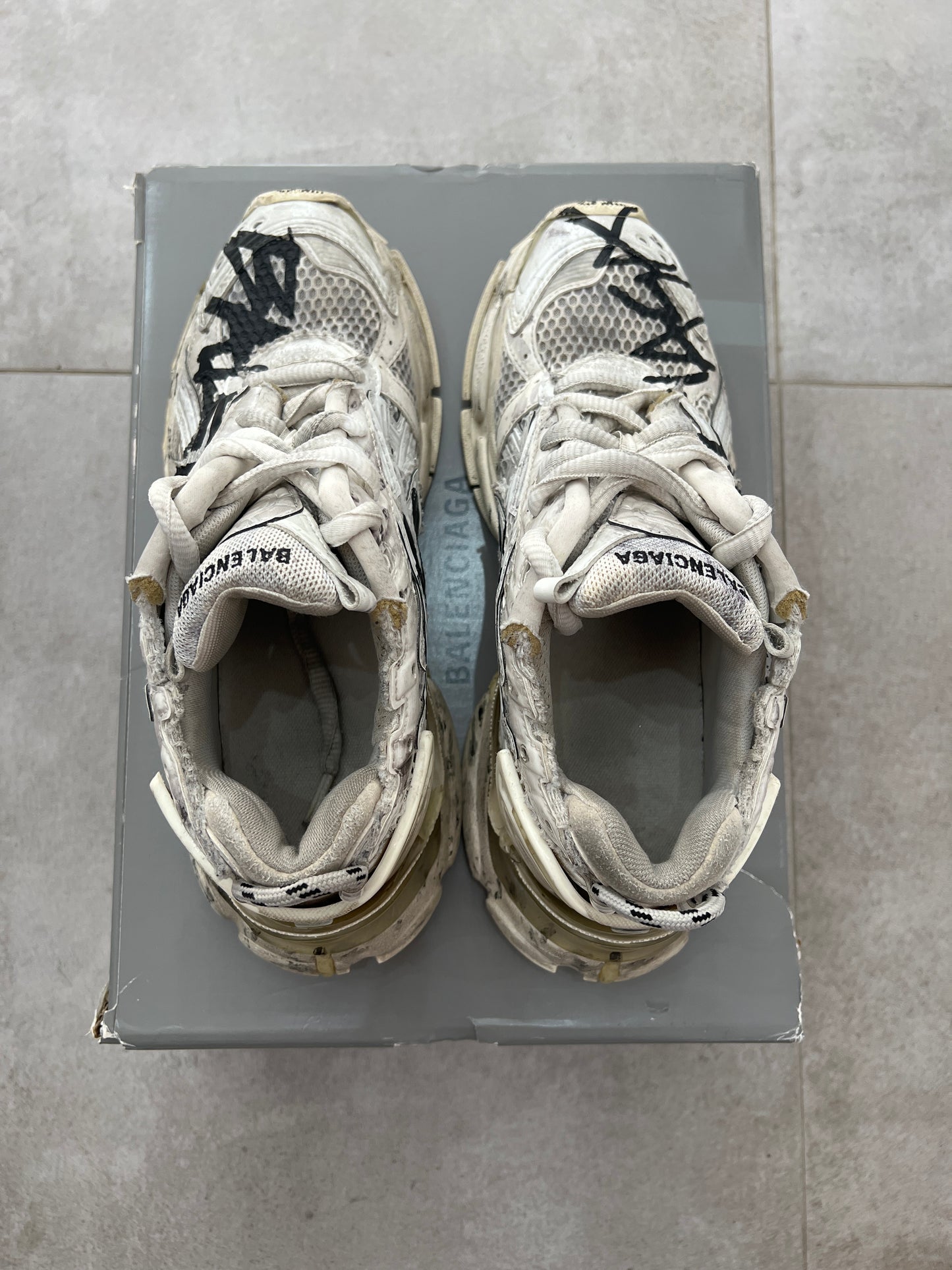Balenciaga Runner Graffiti