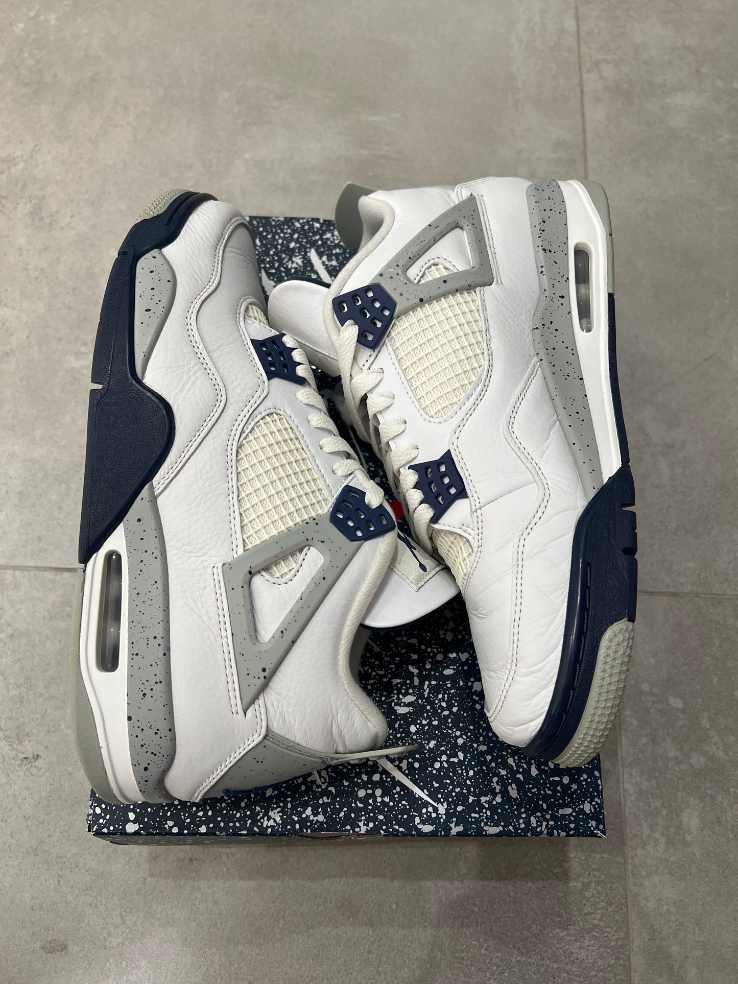 Jordan 4 Midnight Navy