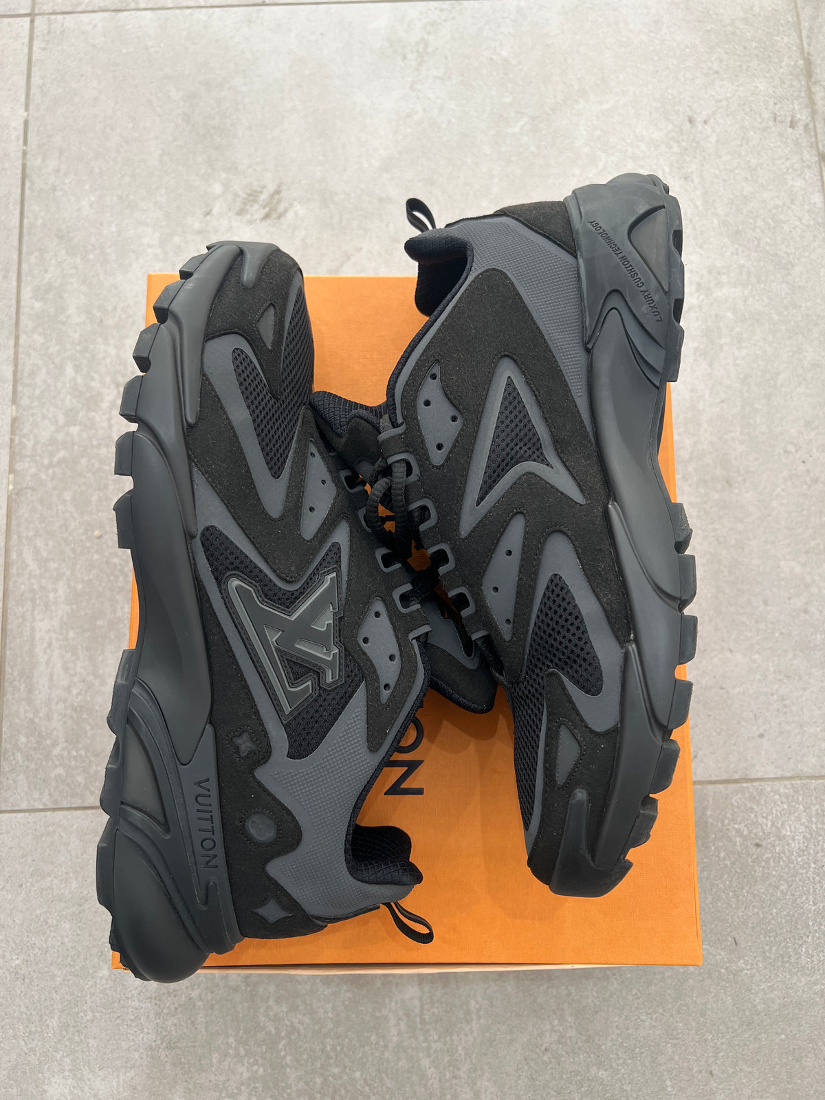 Louis Vuitton Runner Tatic Black