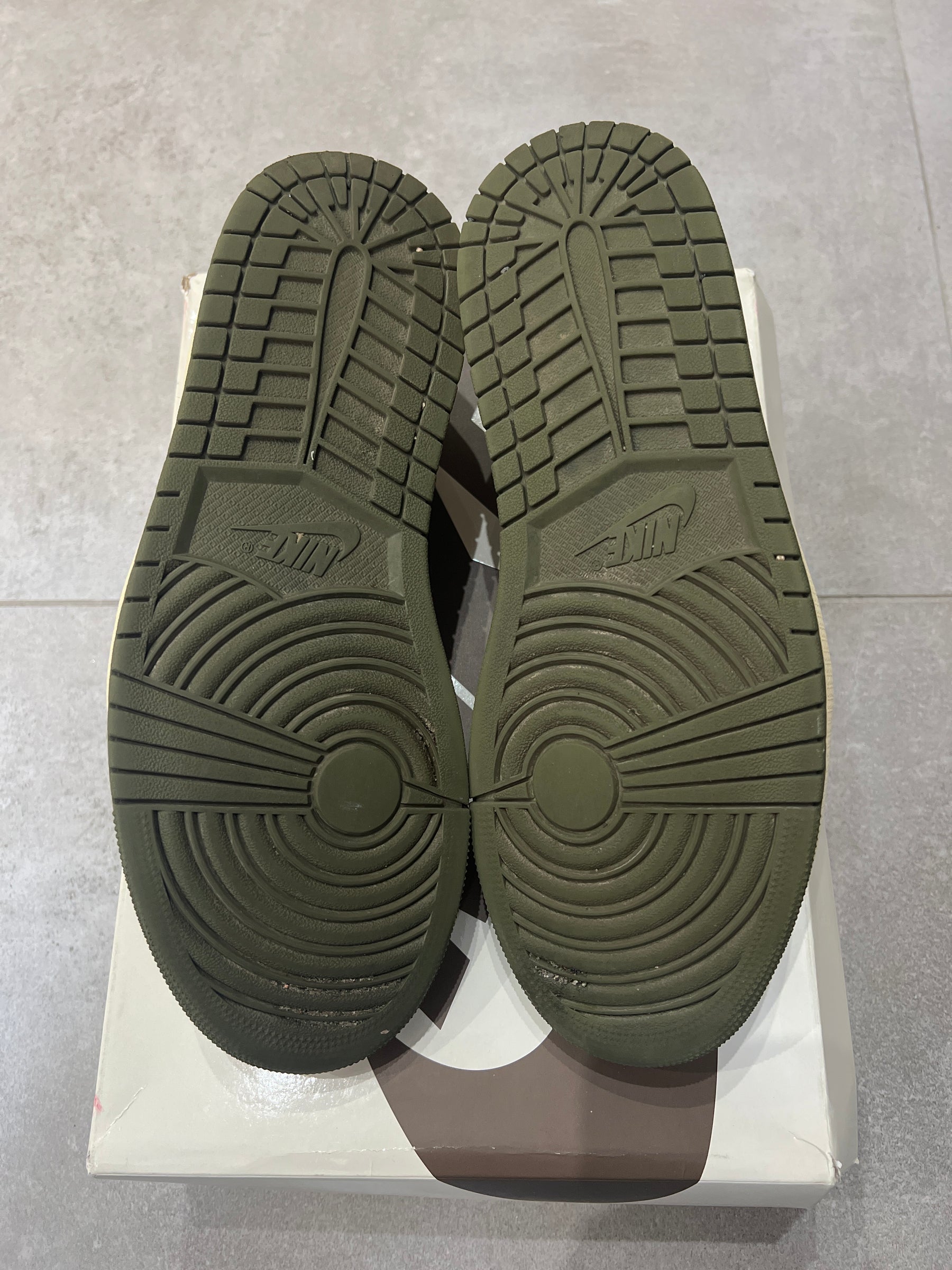 Jordan 1 Low x Travis Scott „Medium Olive”
