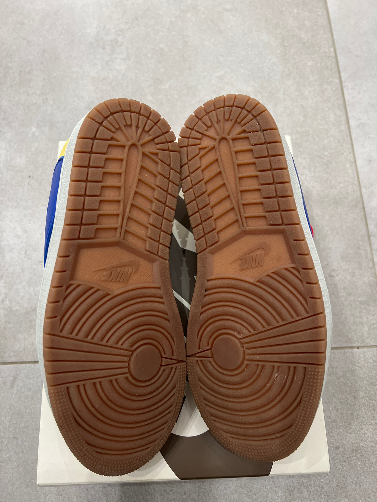 Air Jordan 1 Low x Travis Scott „Canary”