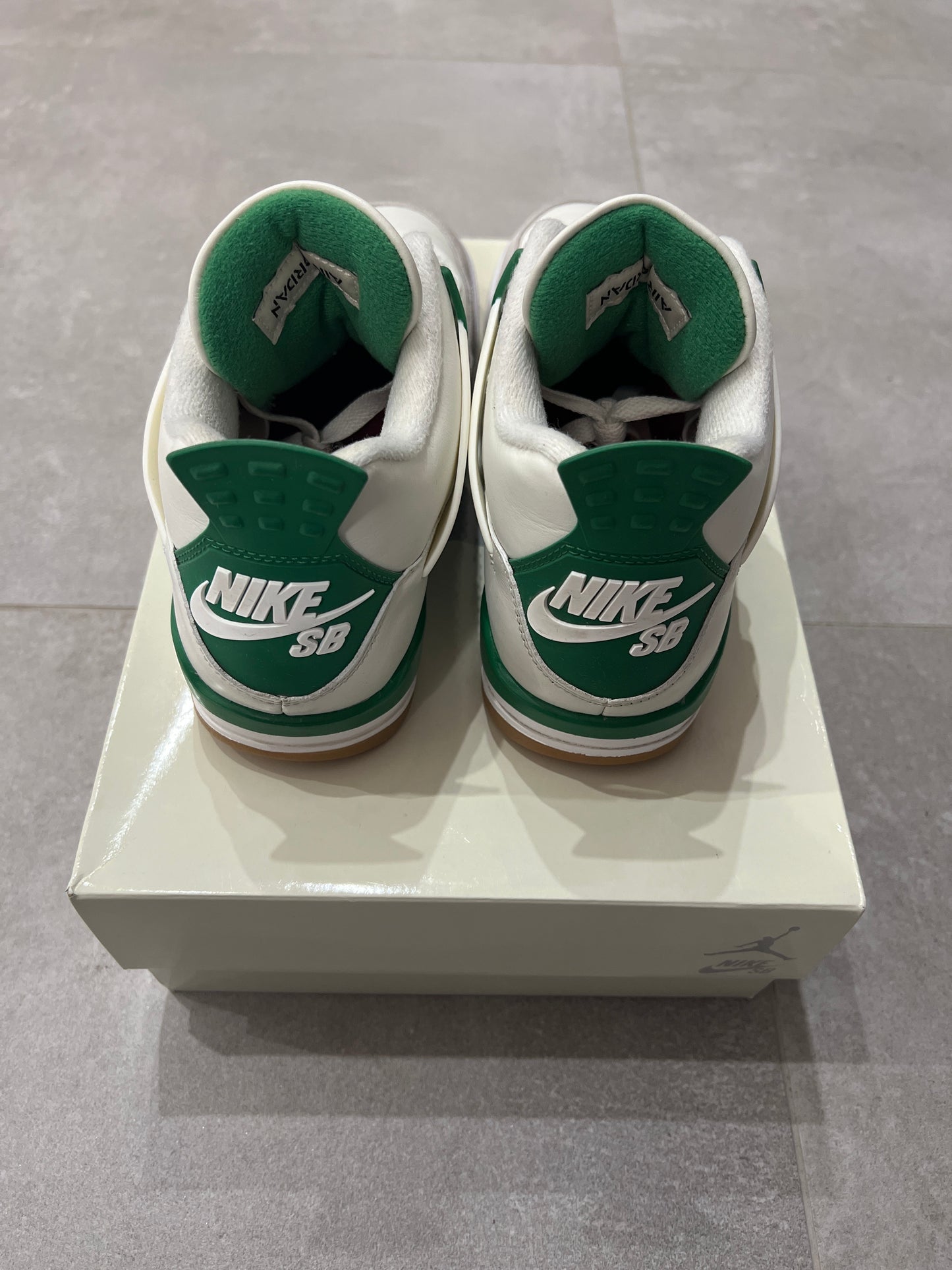 Jordan 4 SB Pine Green