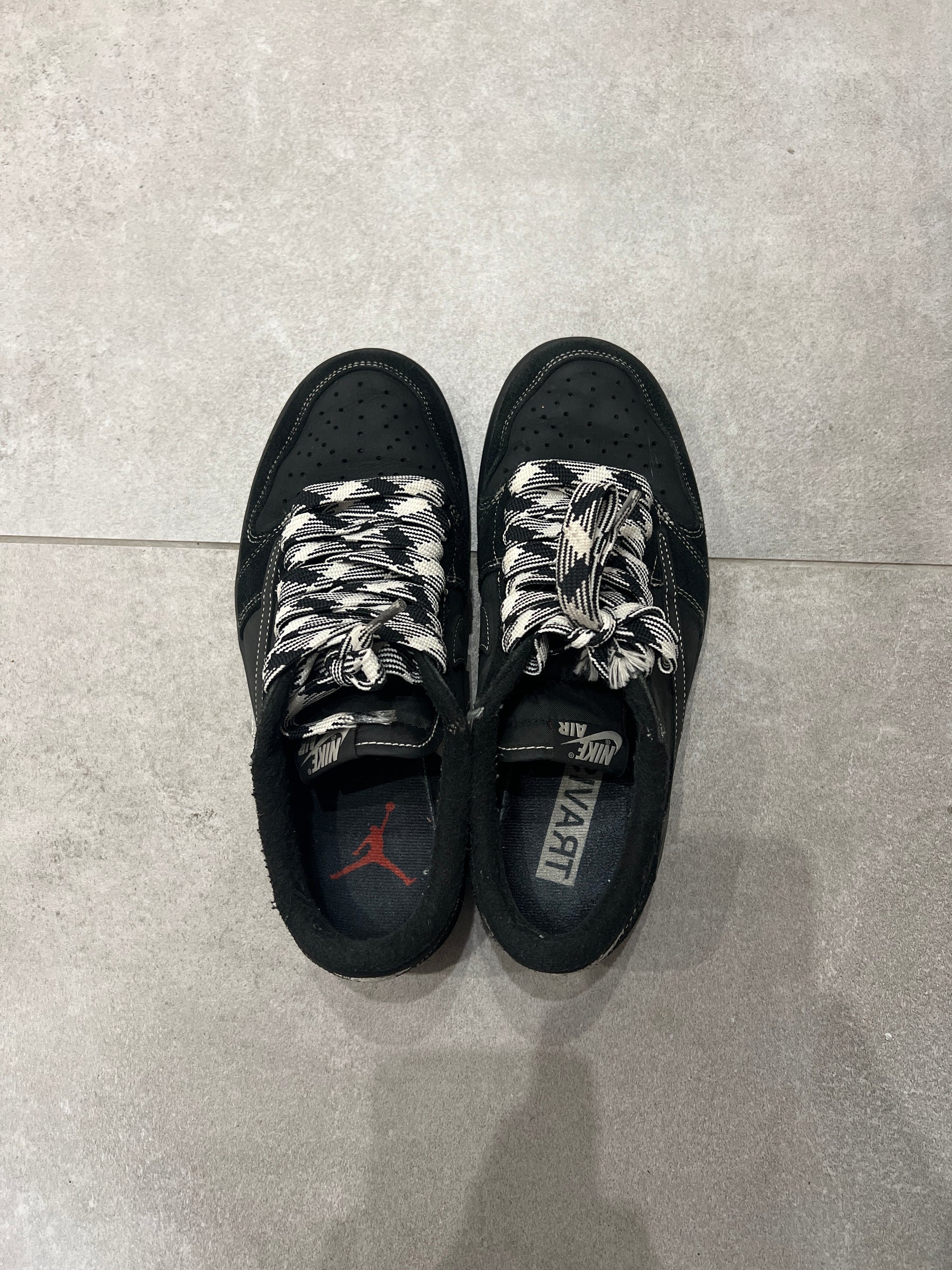 Jordan 1 Low x Travis Scott Black Phantom