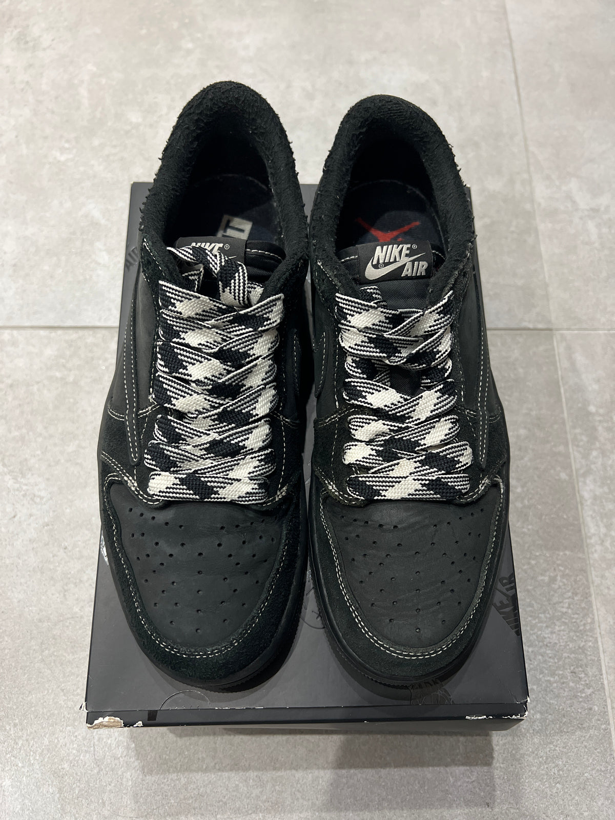Jordan 1 Low x Travis Scott Black Phantom