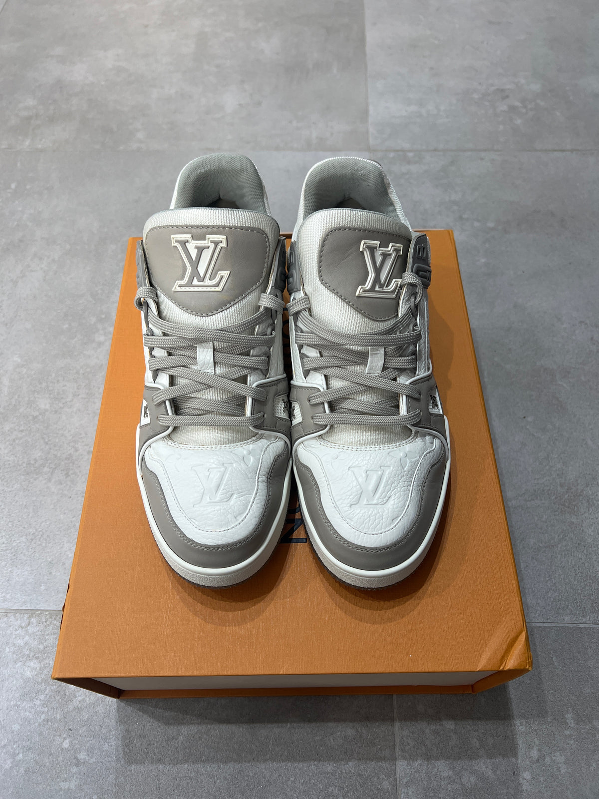 Louis Vuitton White/Grey