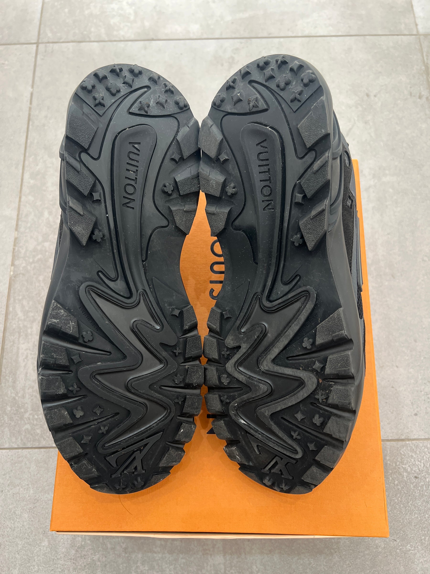 Louis Vuitton Runner Tatic Black
