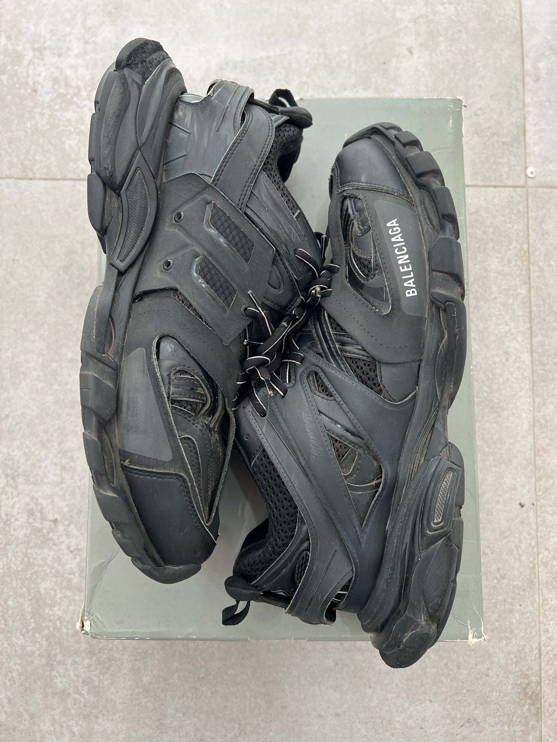 Balenciaga Track Black