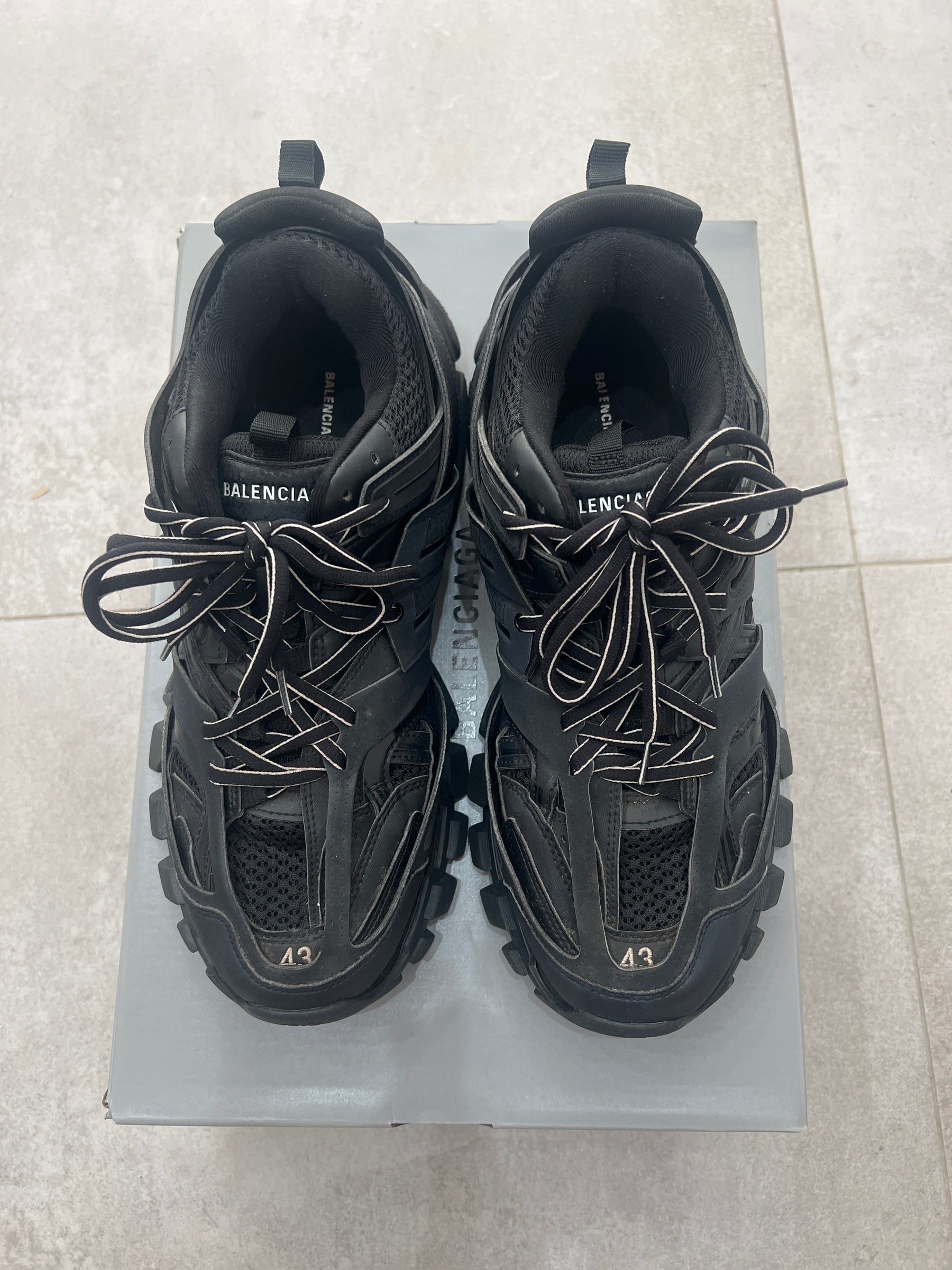 Balenciaga Track Black