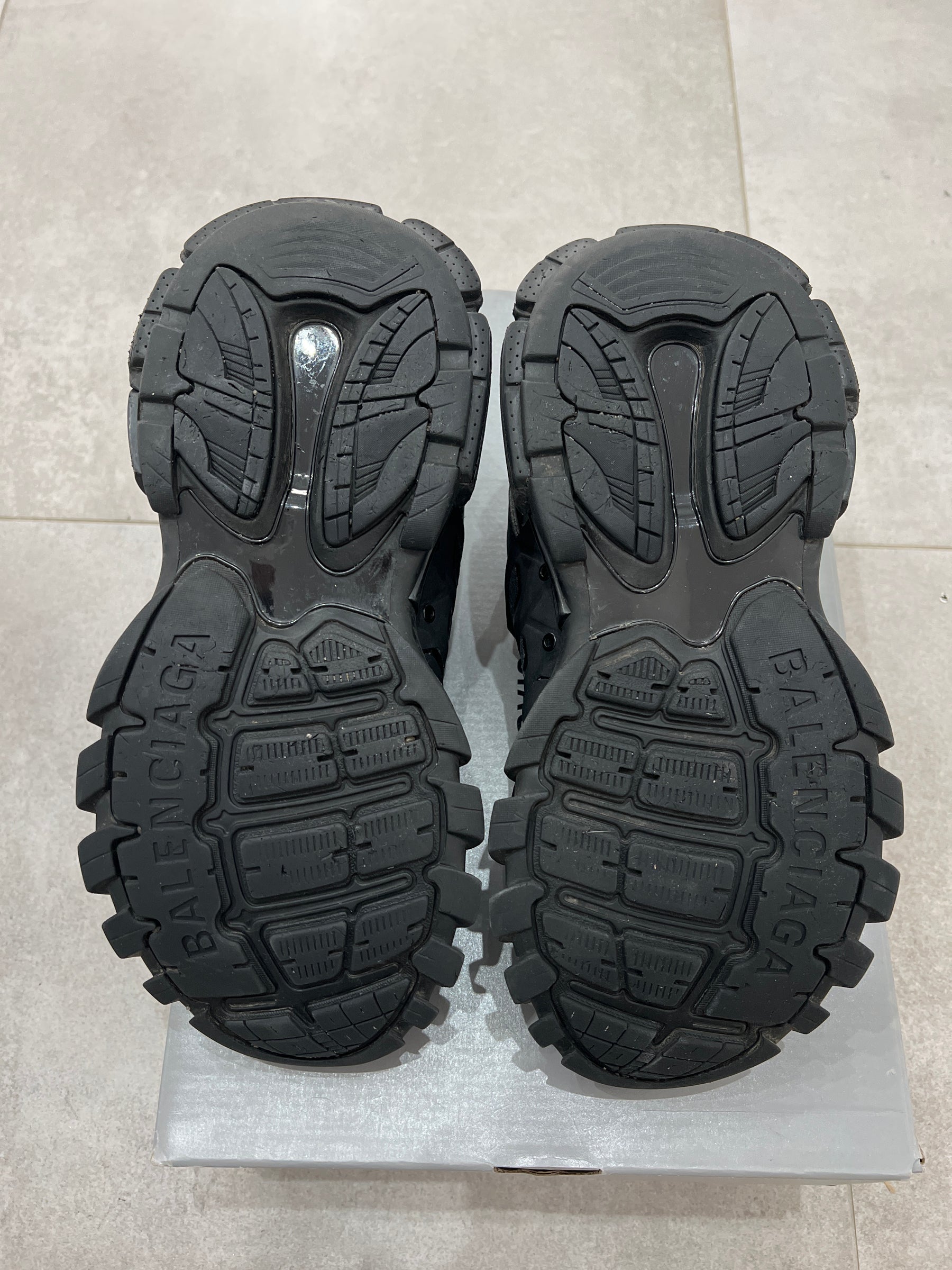 Balenciaga Track Black