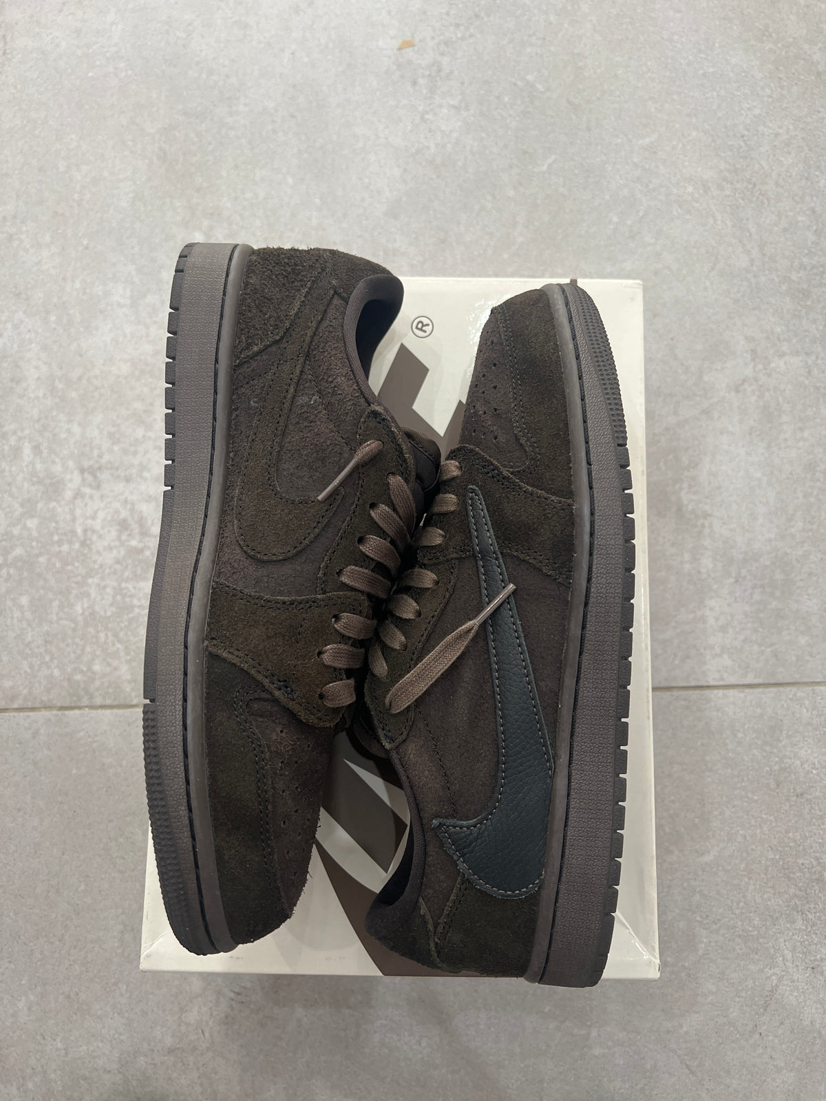 Jordan 1 Low x Travis Scott Velvet Brown