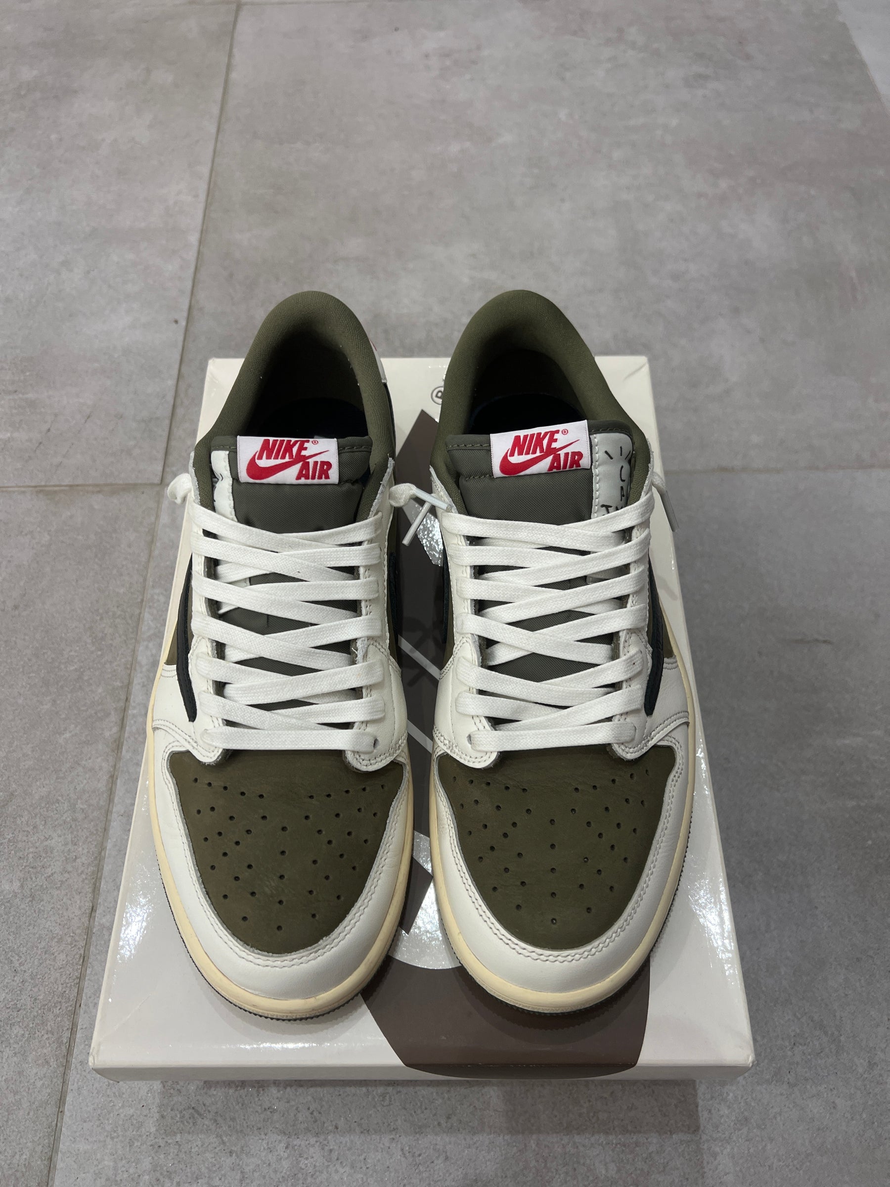 Air Jordan 1 Low x Travis Scott Medium Olive