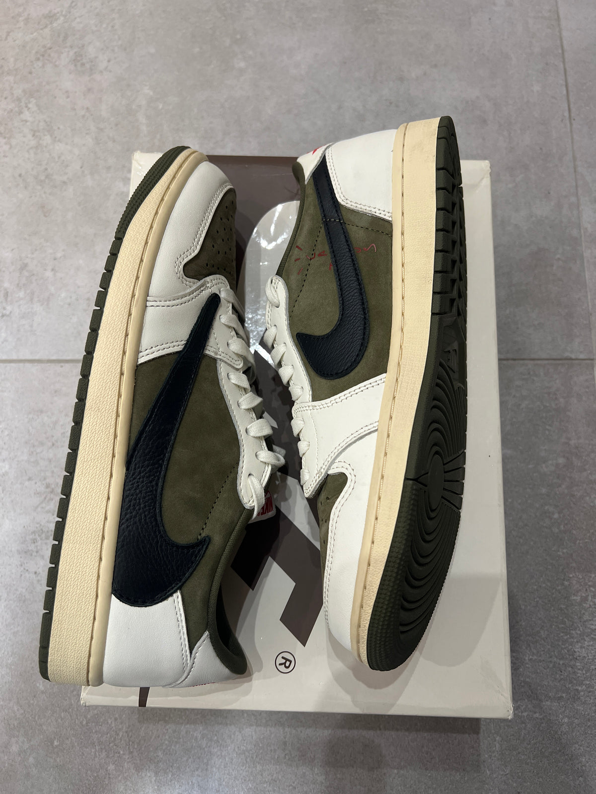 Jordan 1 Low x Travis Scott „Medium Olive”