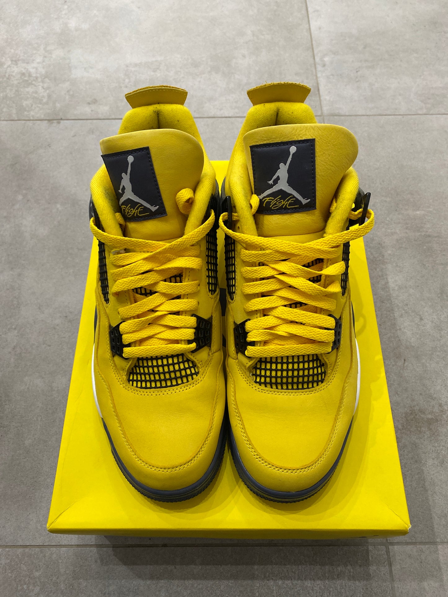 Jordan 4 Lightning