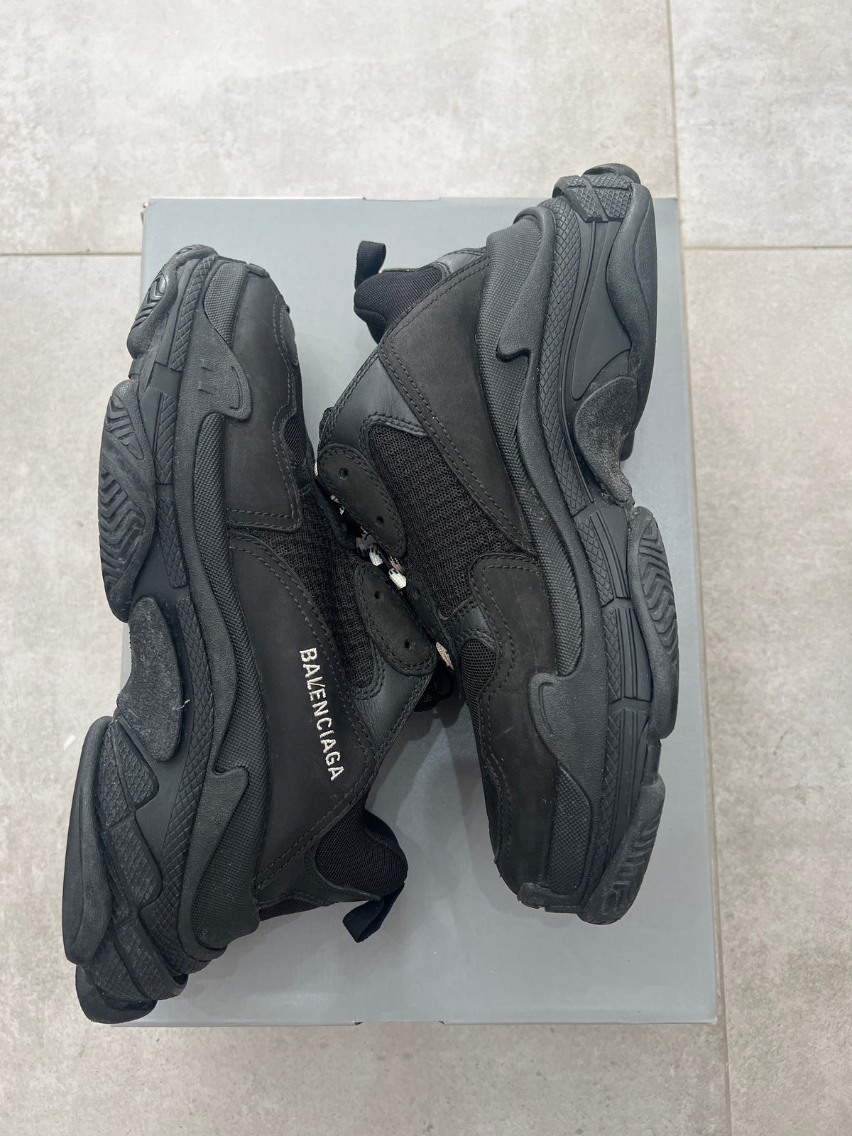 Balenciaga Triple S/3S Black