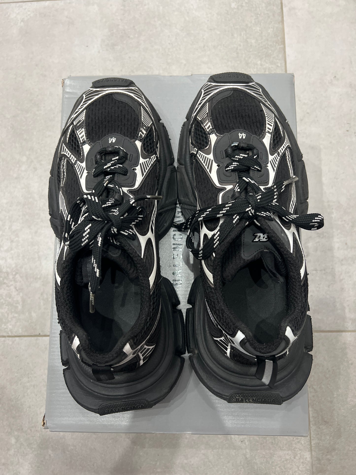 Balenciaga 3XL